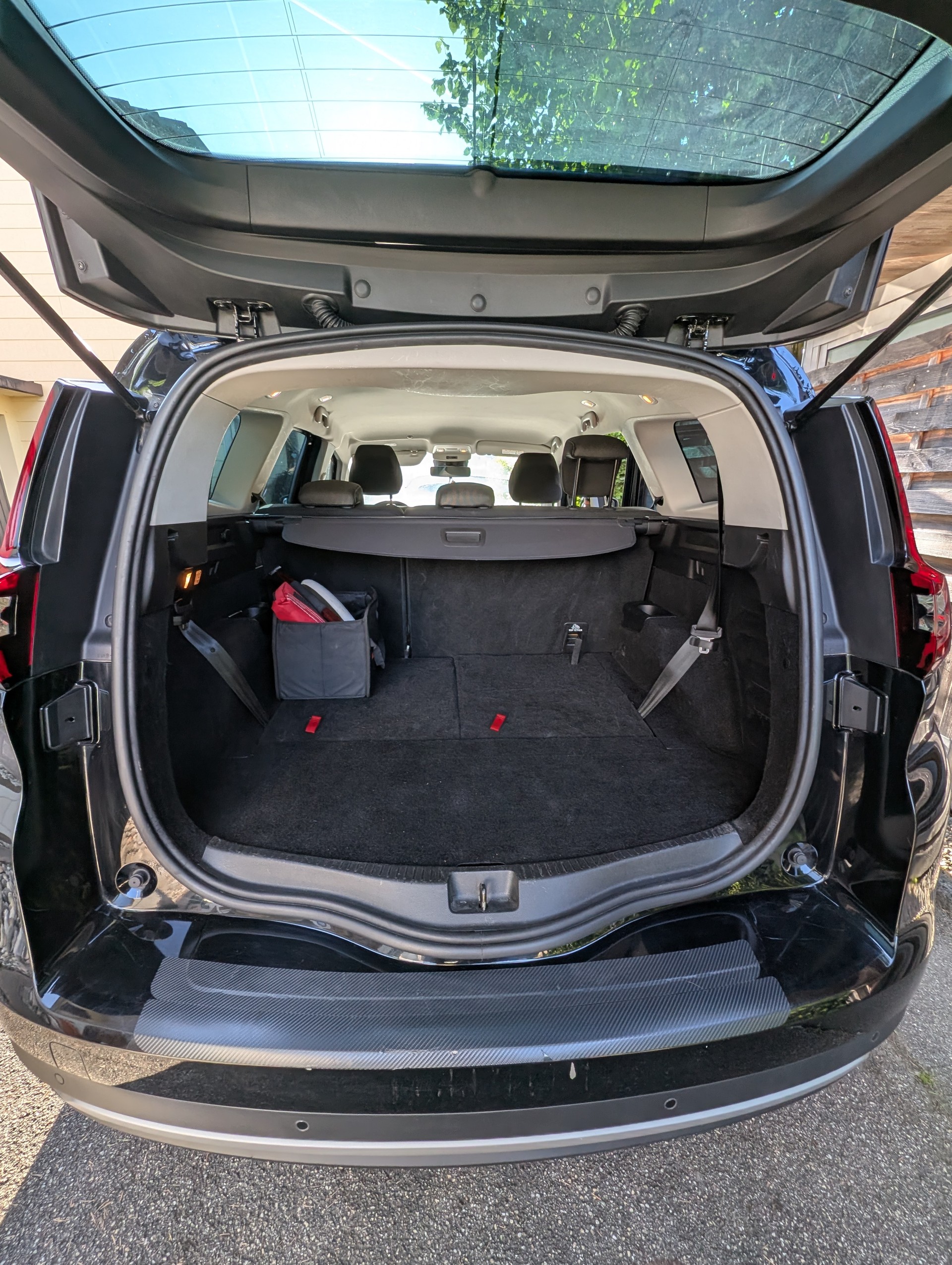 RENAULT GRAND SCENIC-image-5