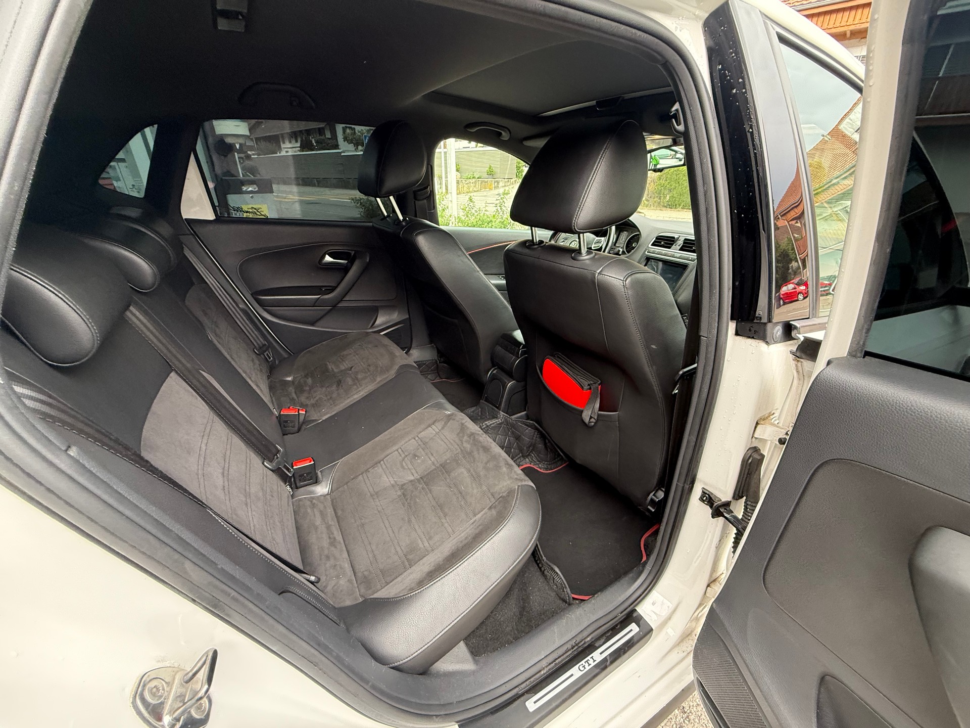 VW Polo 1.4 TSI GTI DSG-image-11