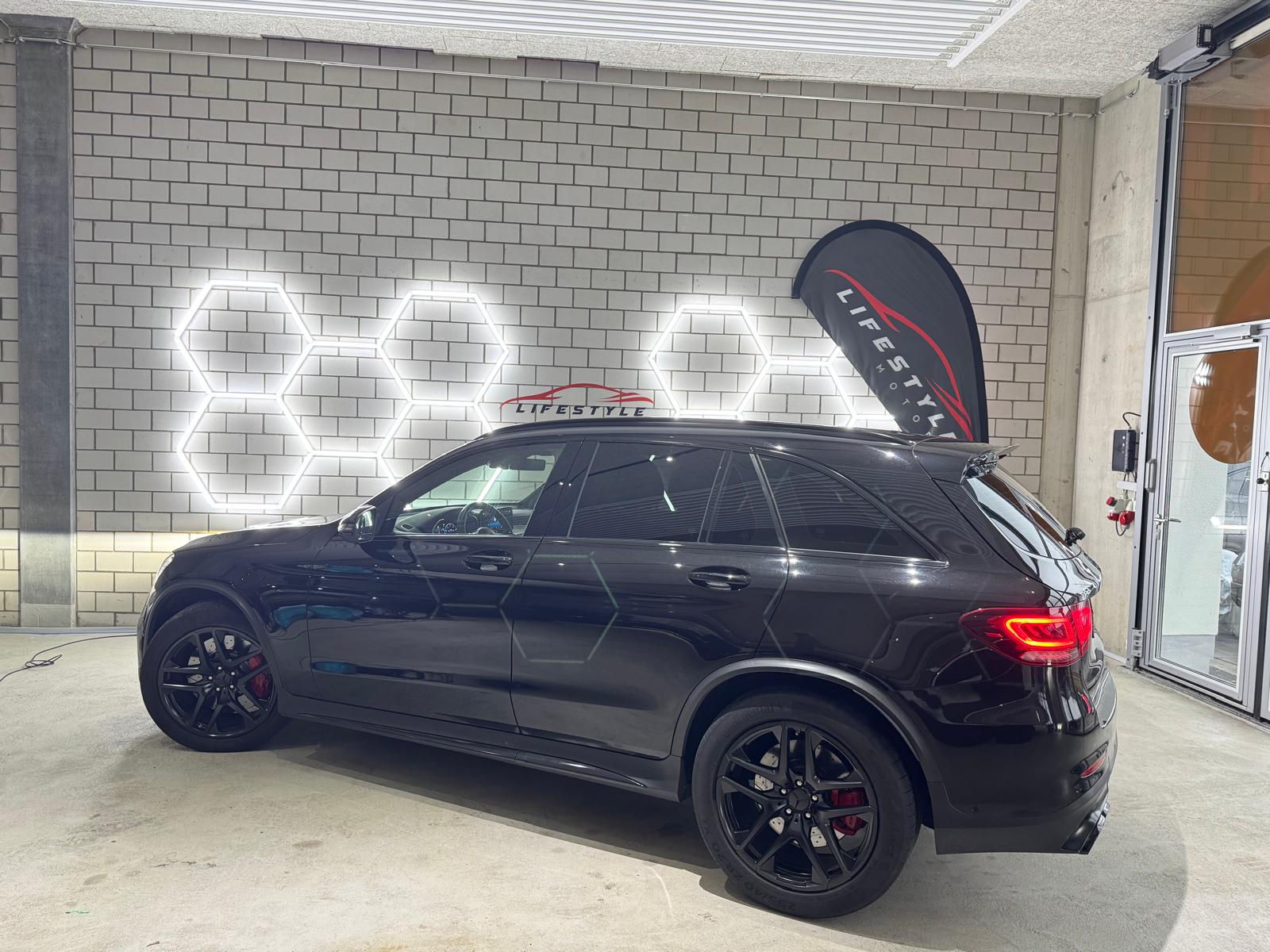 MERCEDES-BENZ GLC 63 S AMG 4Matic 9G-Tronic-image-2