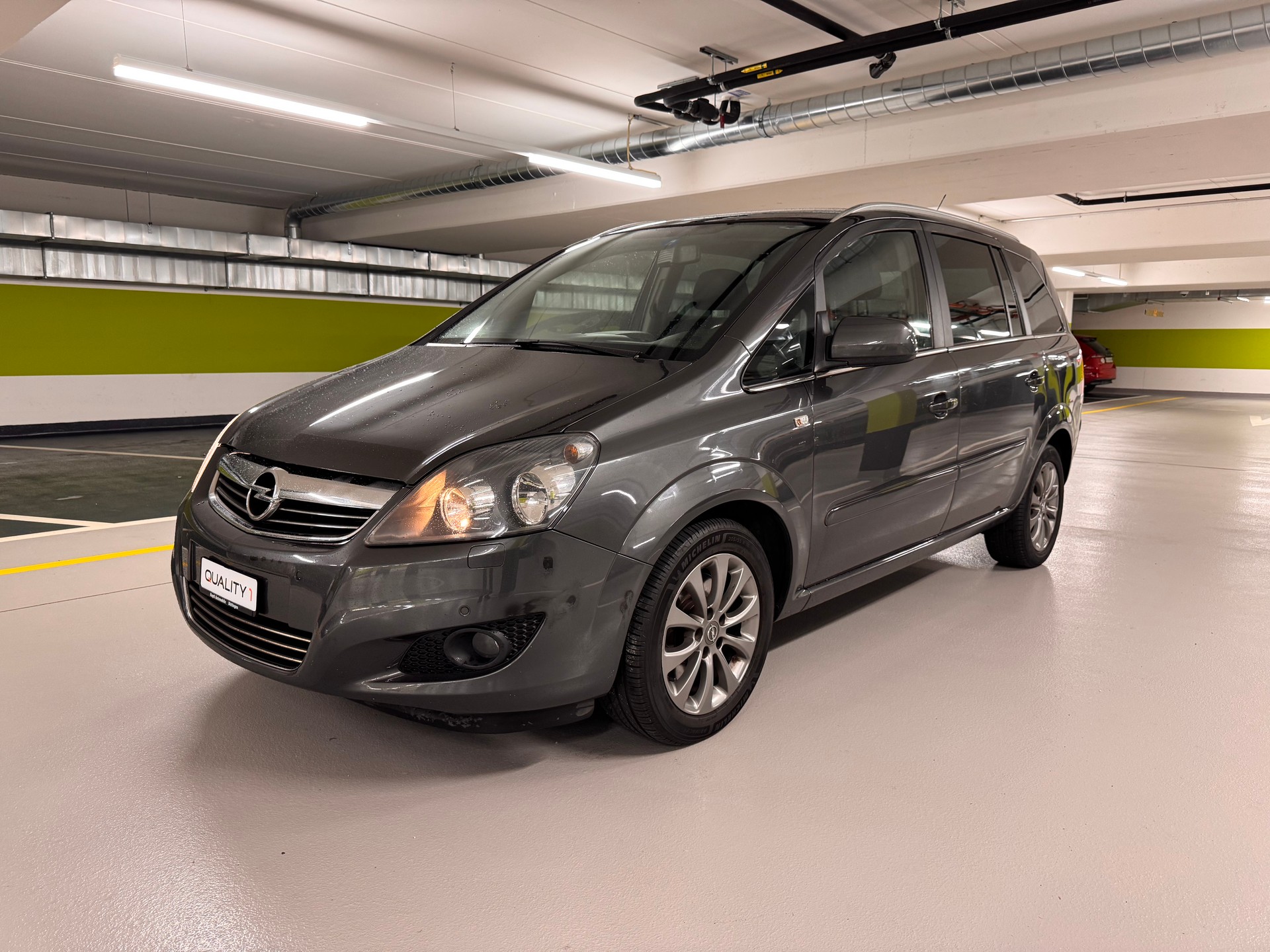 OPEL Zafira 1.6i 16V Turbo CNG Cosmo-image-0