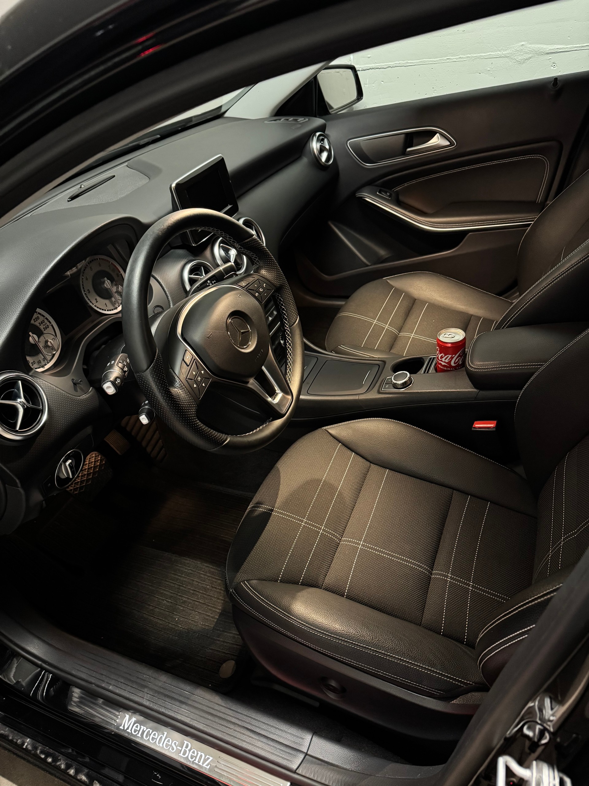 MERCEDES-BENZ A 220 4m-image-3