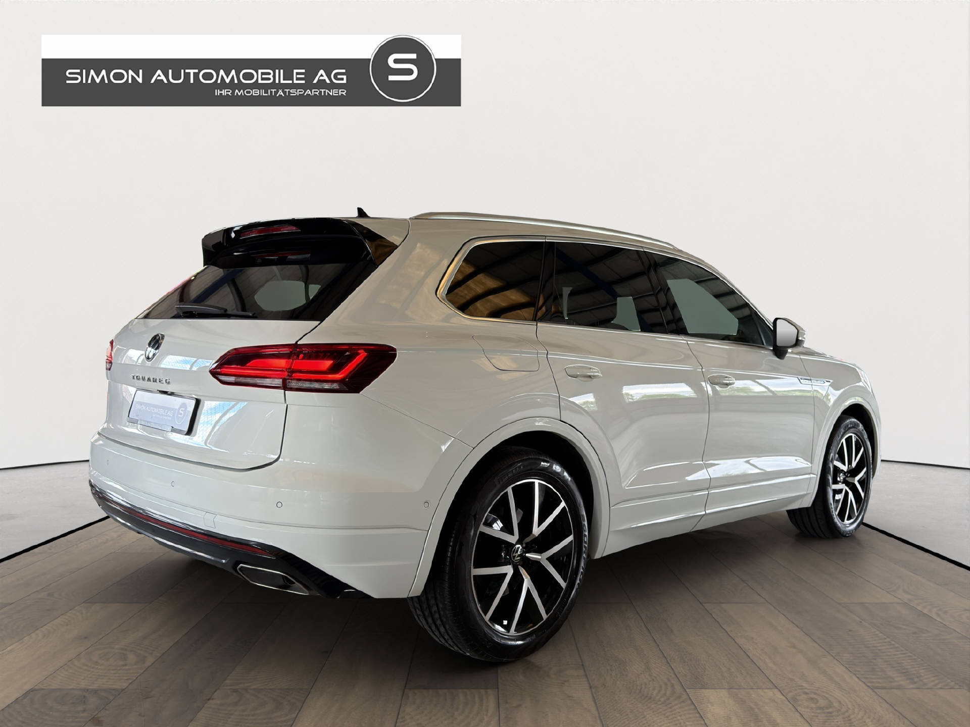 VW Touareg 3.0 V6 TDI 286 R-Line-image-5