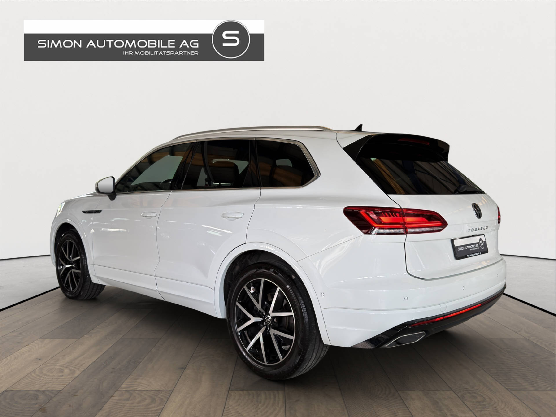 VW Touareg 3.0 V6 TDI 286 R-Line-image-3