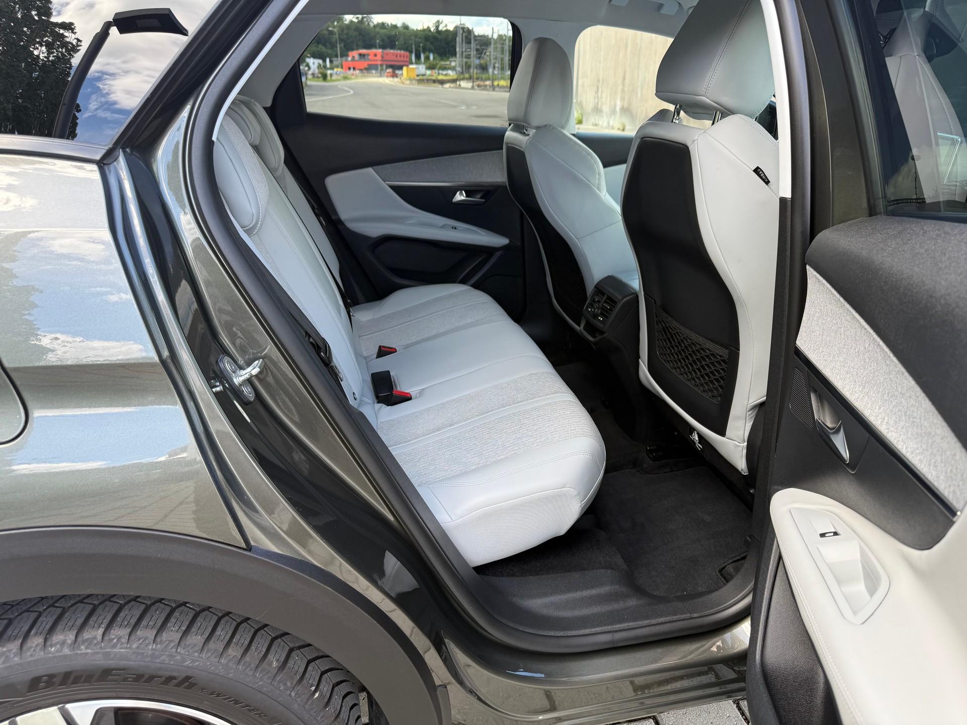 PEUGEOT 3008 1.6 THP Allure EAT-image-12
