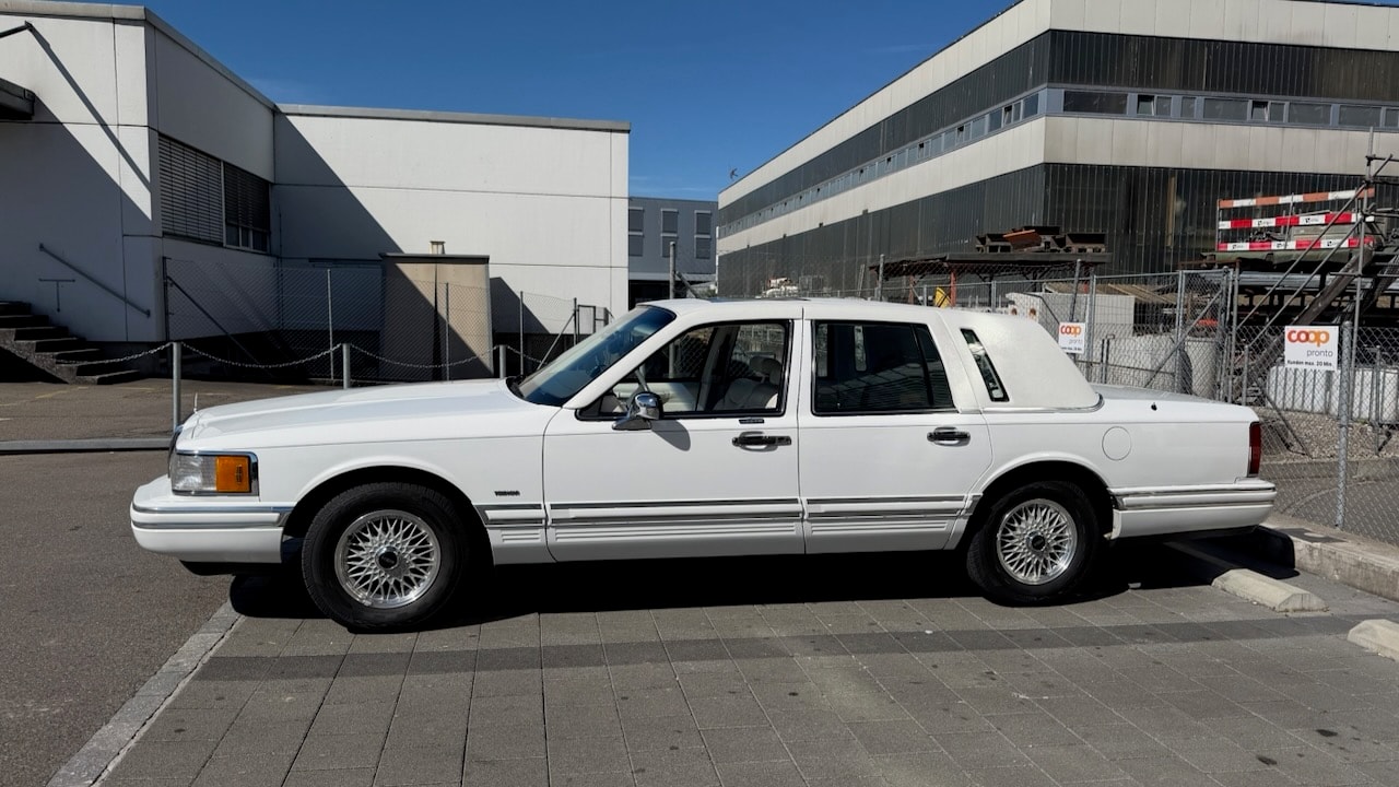 LINCOLN Signature Series-image-5