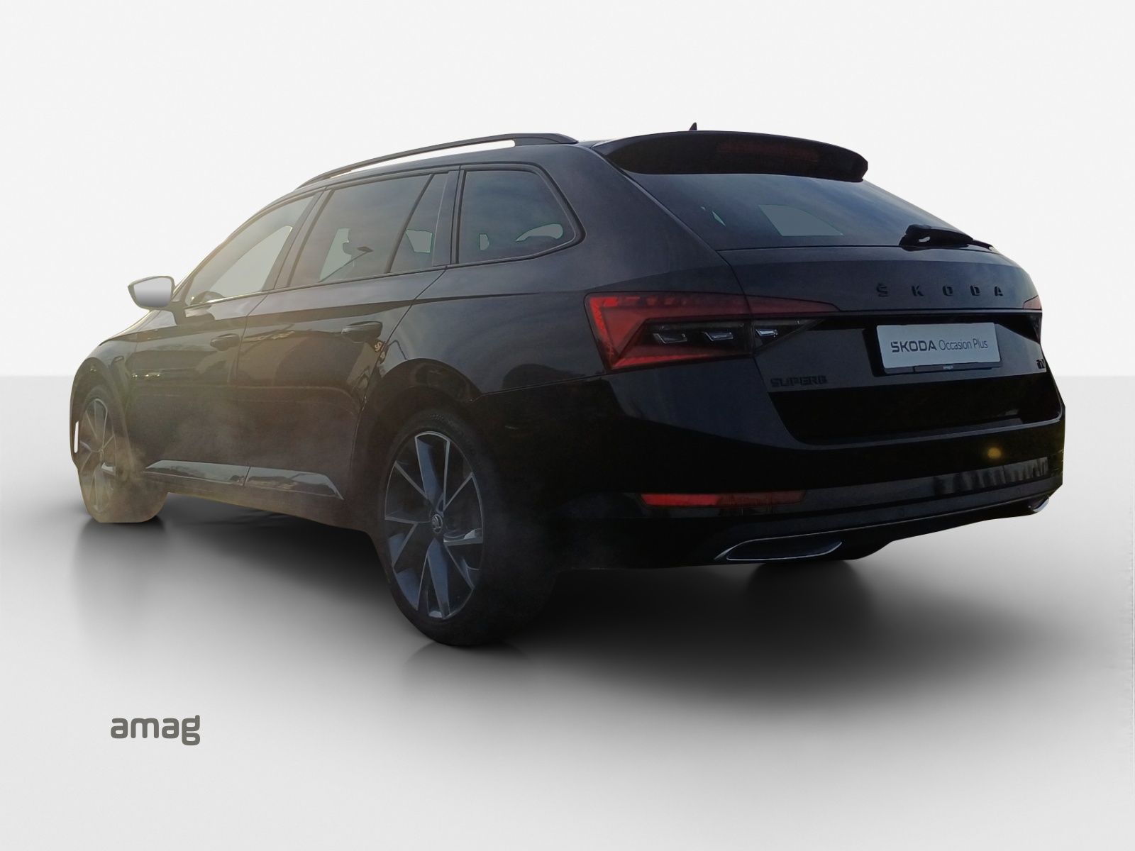 SKODA Superb 1.4 TSI Sport Line PHEV DSG-image-2