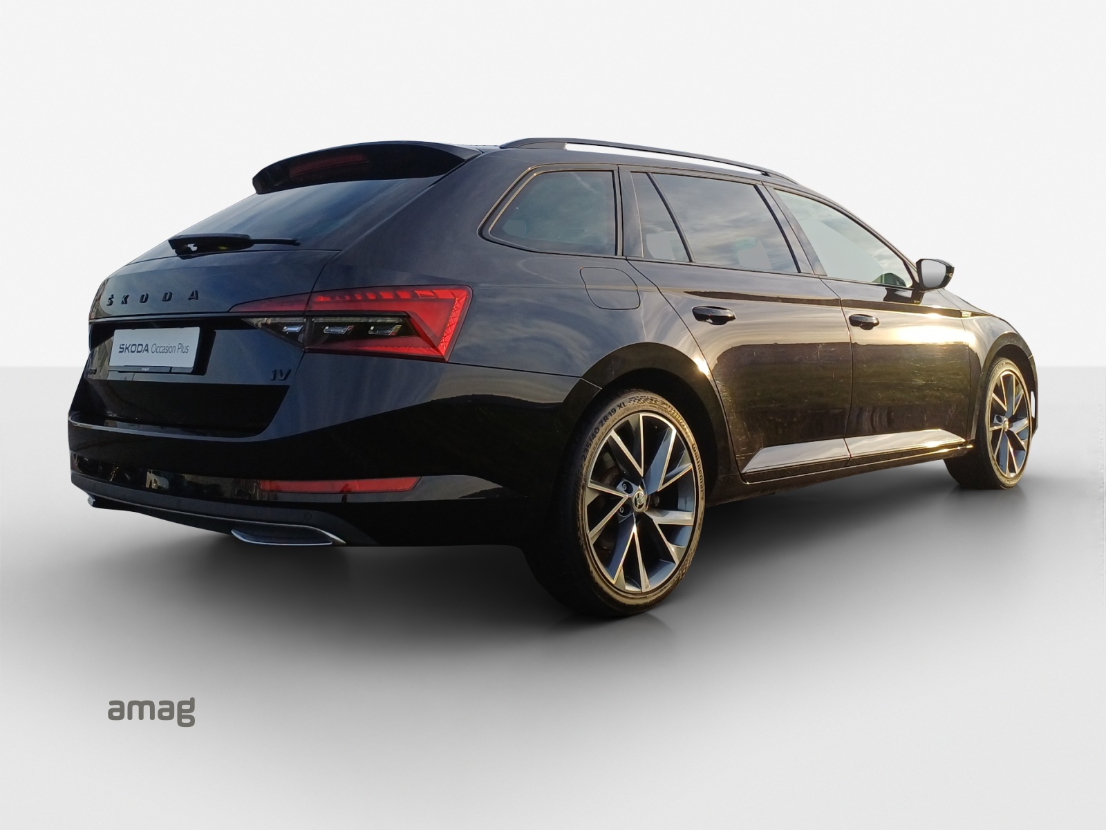 SKODA Superb 1.4 TSI Sport Line PHEV DSG-image-4