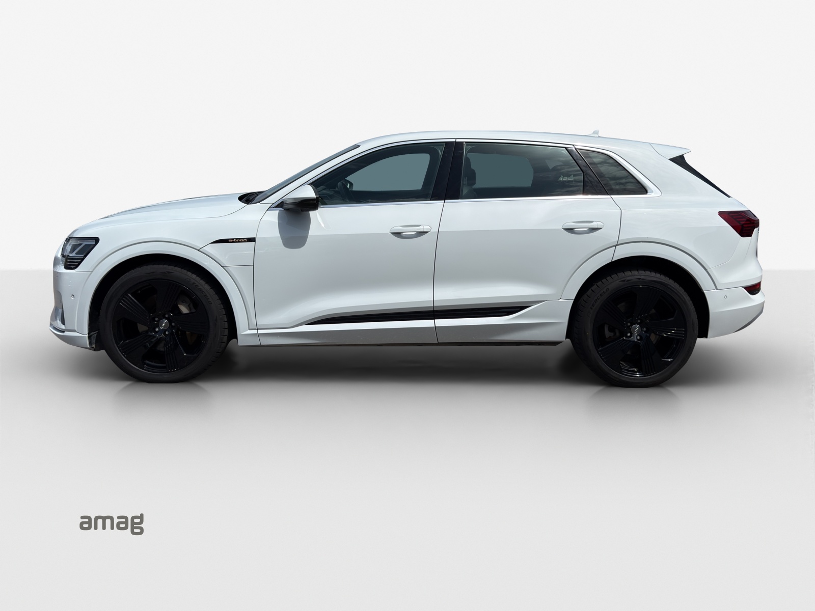 AUDI e-tron 50 Advanced quattro-image-1