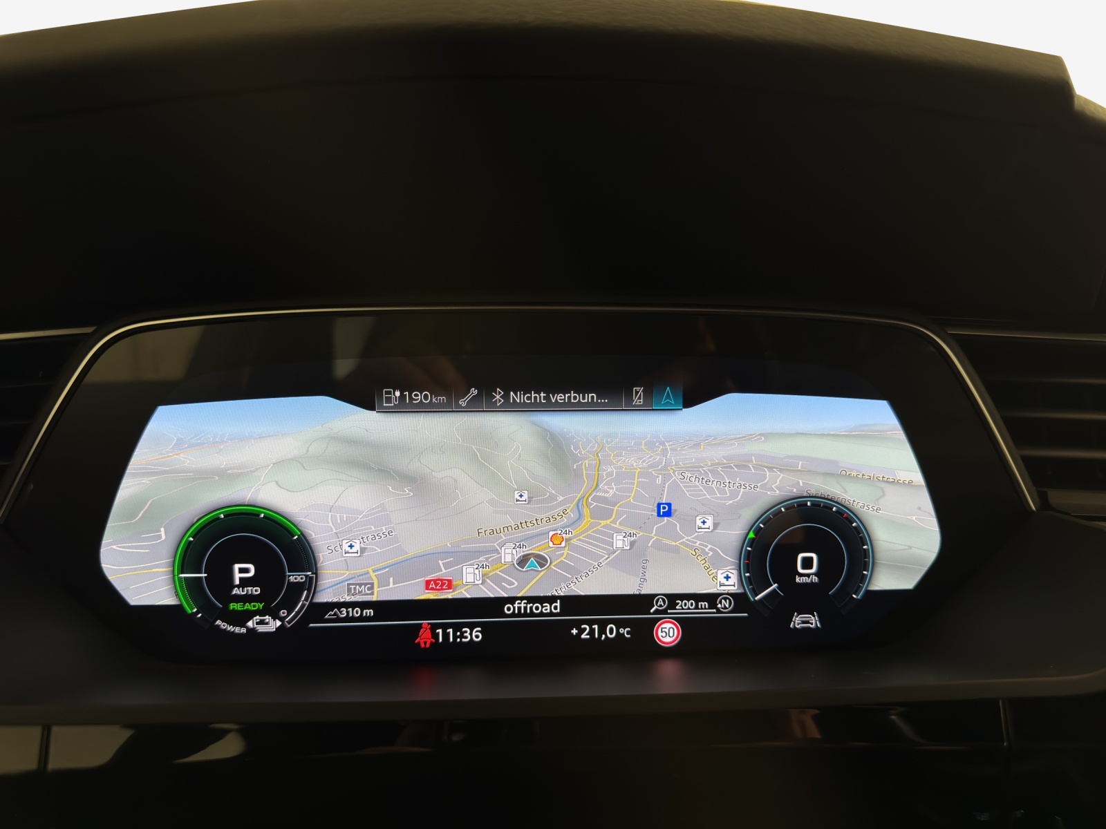 AUDI e-tron 50 Advanced quattro-image-15