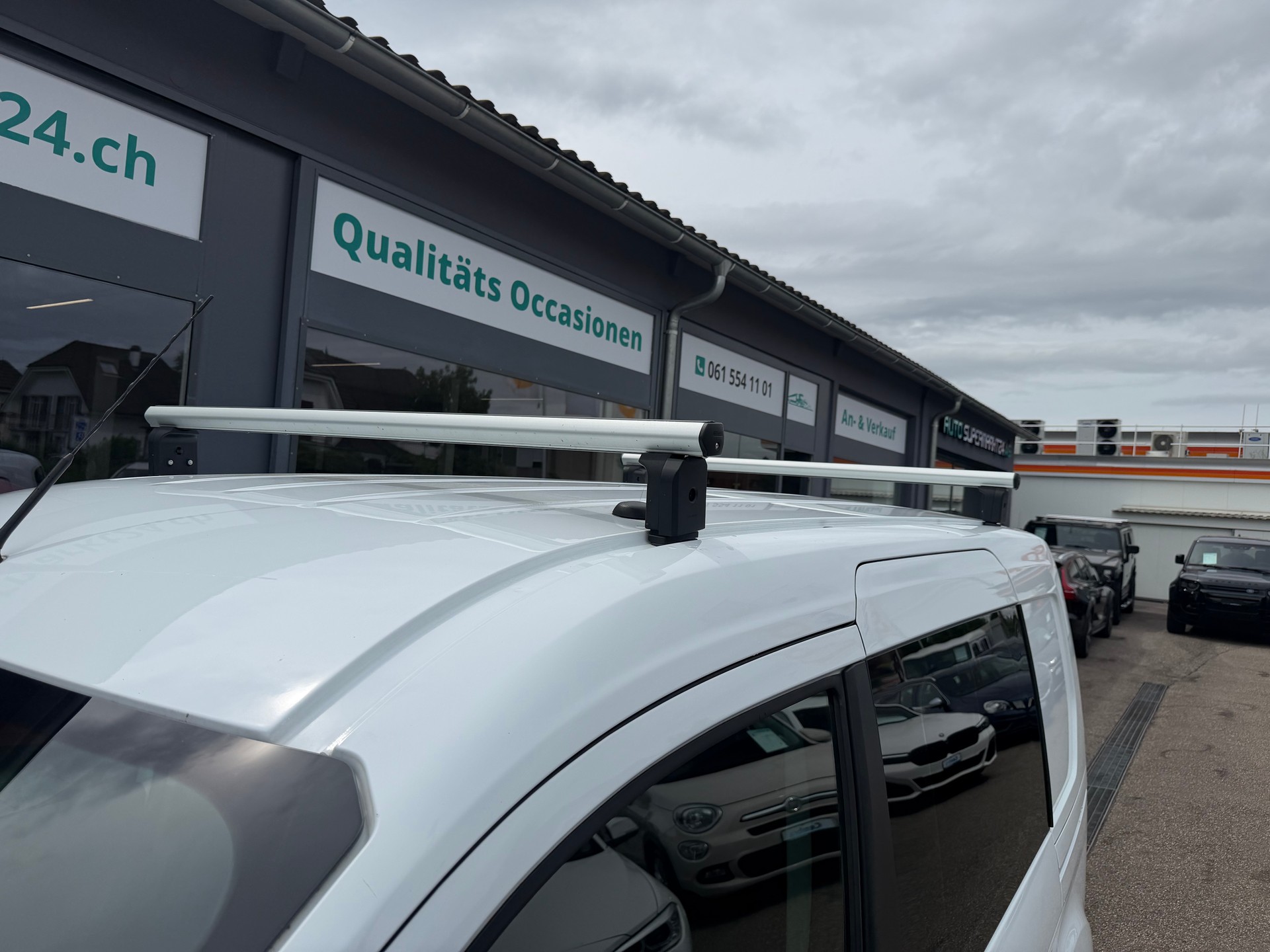 FORD Transit Connect Van T210 1.5 Eco Blue Ambiente A-image-9