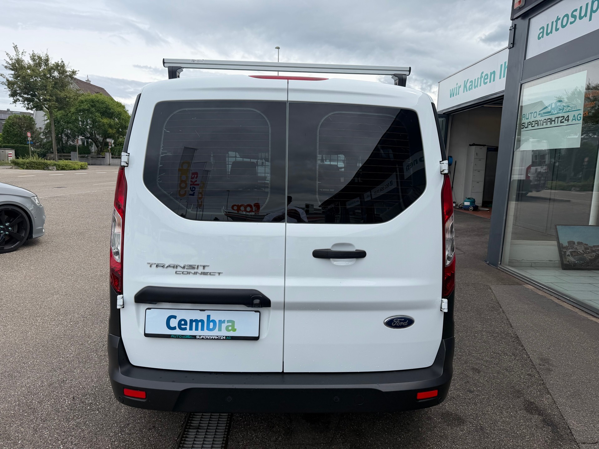 FORD Transit Connect Van T210 1.5 Eco Blue Ambiente A-image-4