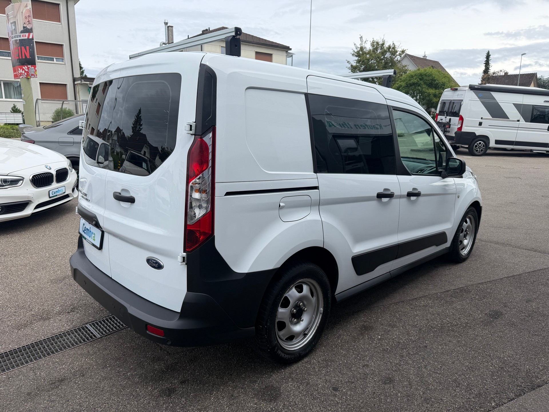 FORD Transit Connect Van T210 1.5 Eco Blue Ambiente A-image-5