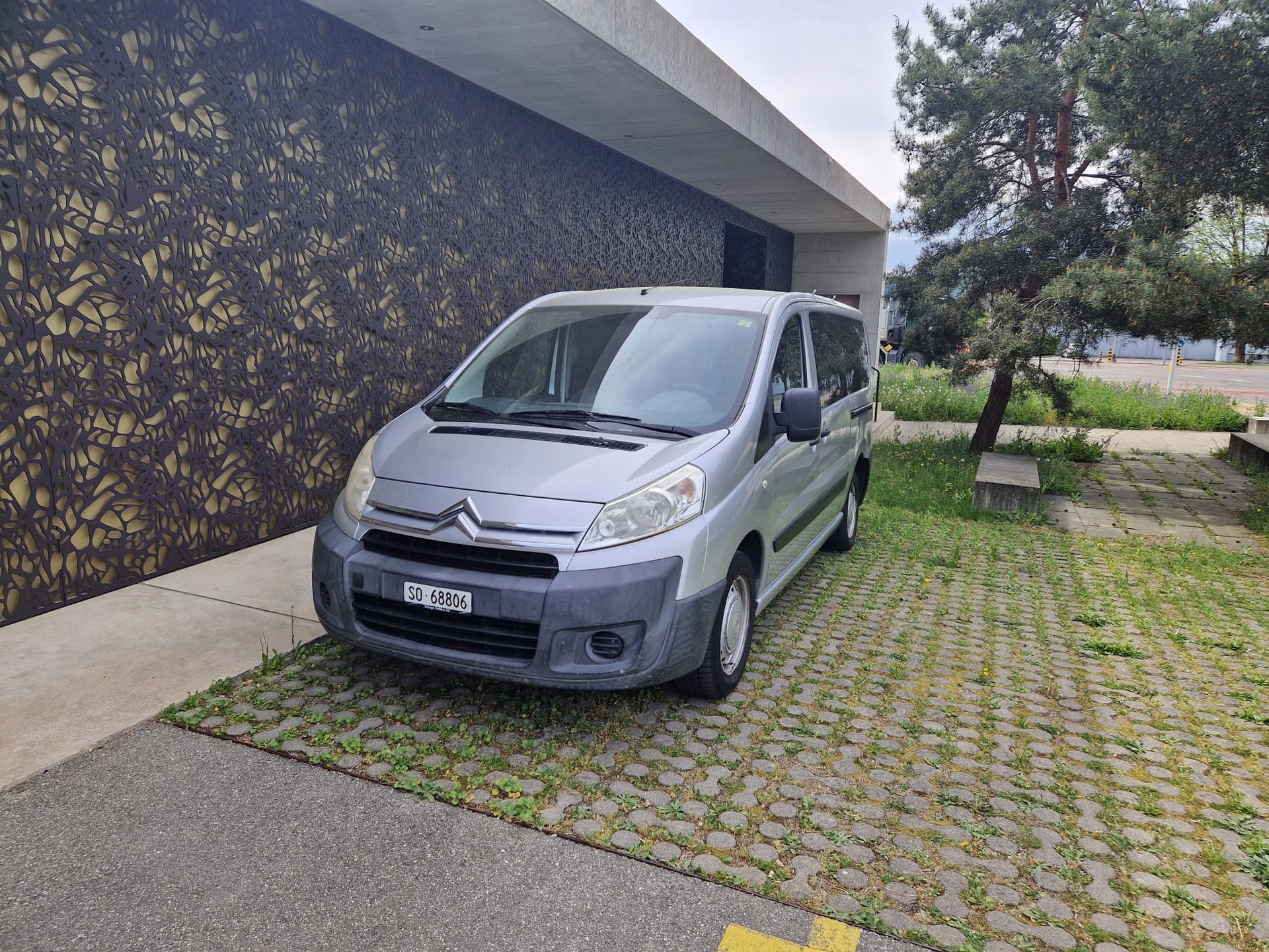 CITROEN FRISCH AB MFK. JUMPY FENSTER BUS. 2.0i 16V 10 L1H1. NUR 95`000 KM. TOP GEPFLEGT. AB MFK. PREIS 7900.--image-3