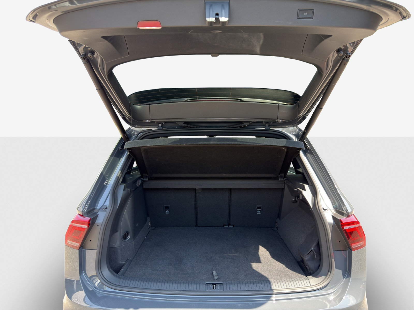 VW Tiguan 1.4TSI PHEV Selection DSG-image-13