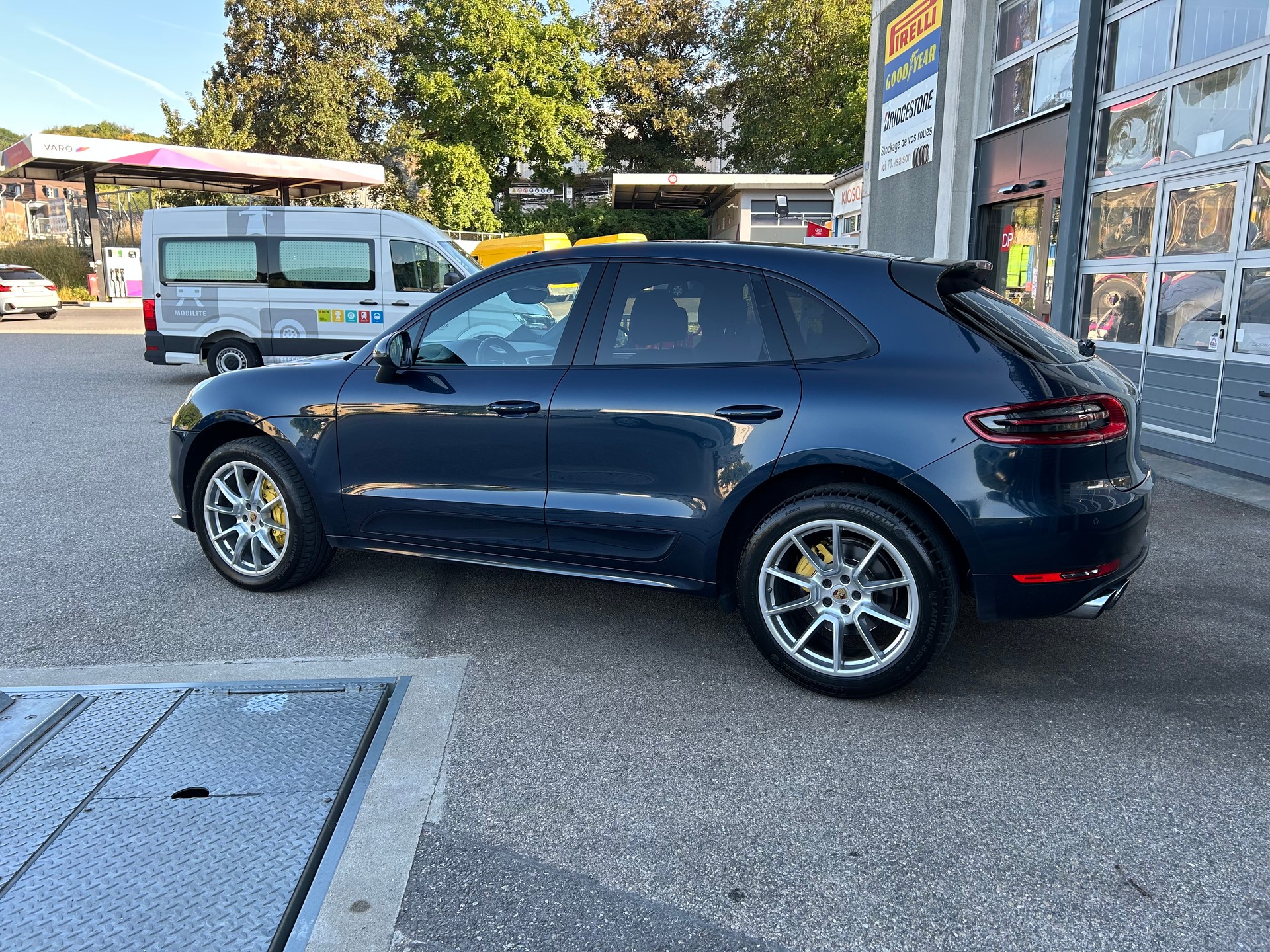 PORSCHE Macan S PDK-image-3