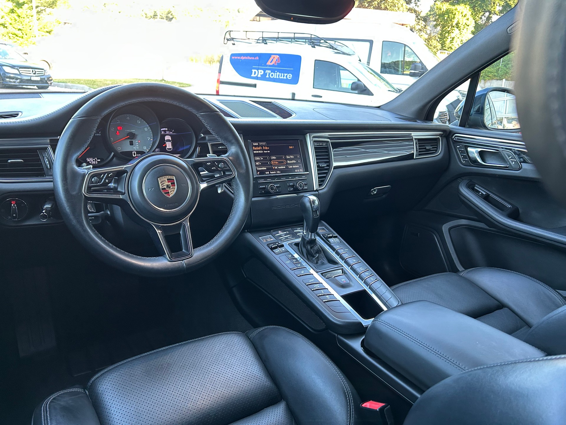 PORSCHE Macan S PDK-image-12