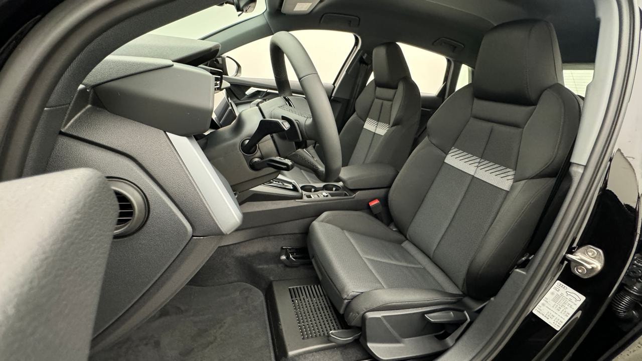 AUDI A3 Sportback TFSI 110 kW advanced S tronic-image-4