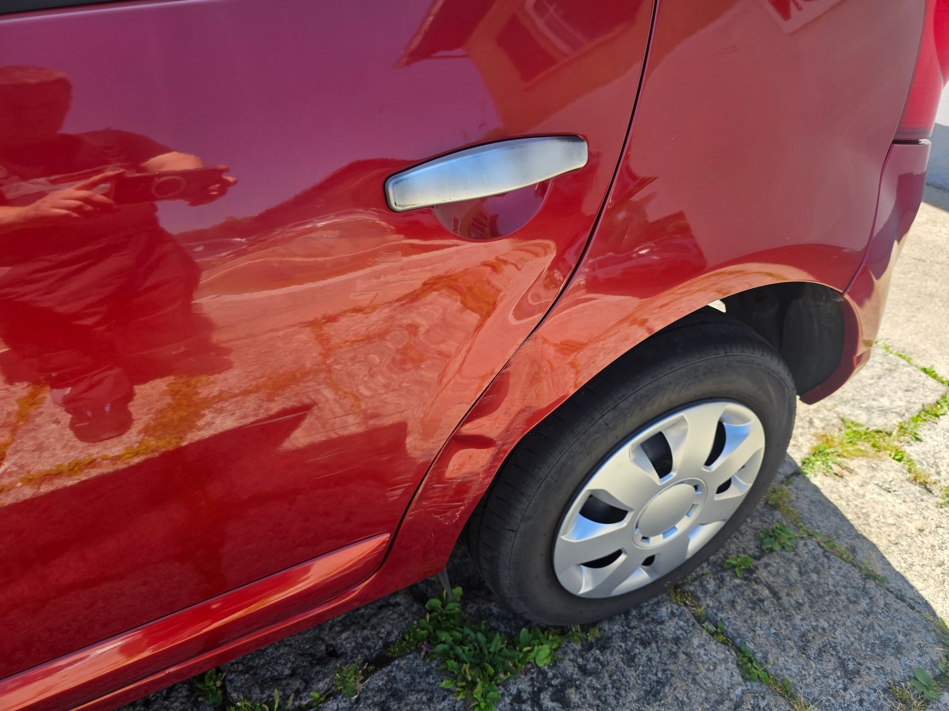 DACIA Sandero 1.6 Lauréate-image-6
