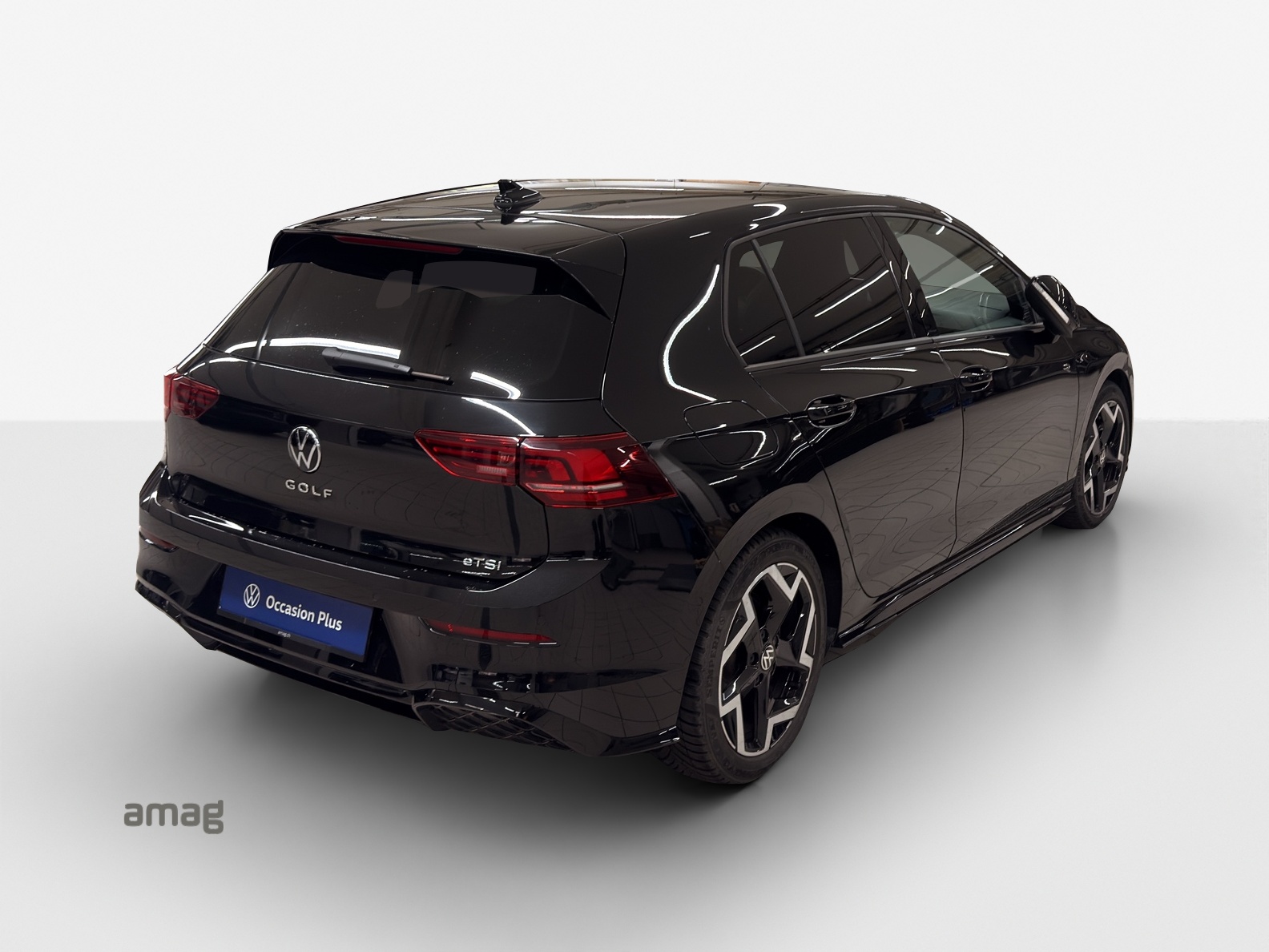 VW Golf 1.5 e TSI mHEV R-Line DSG-image-4