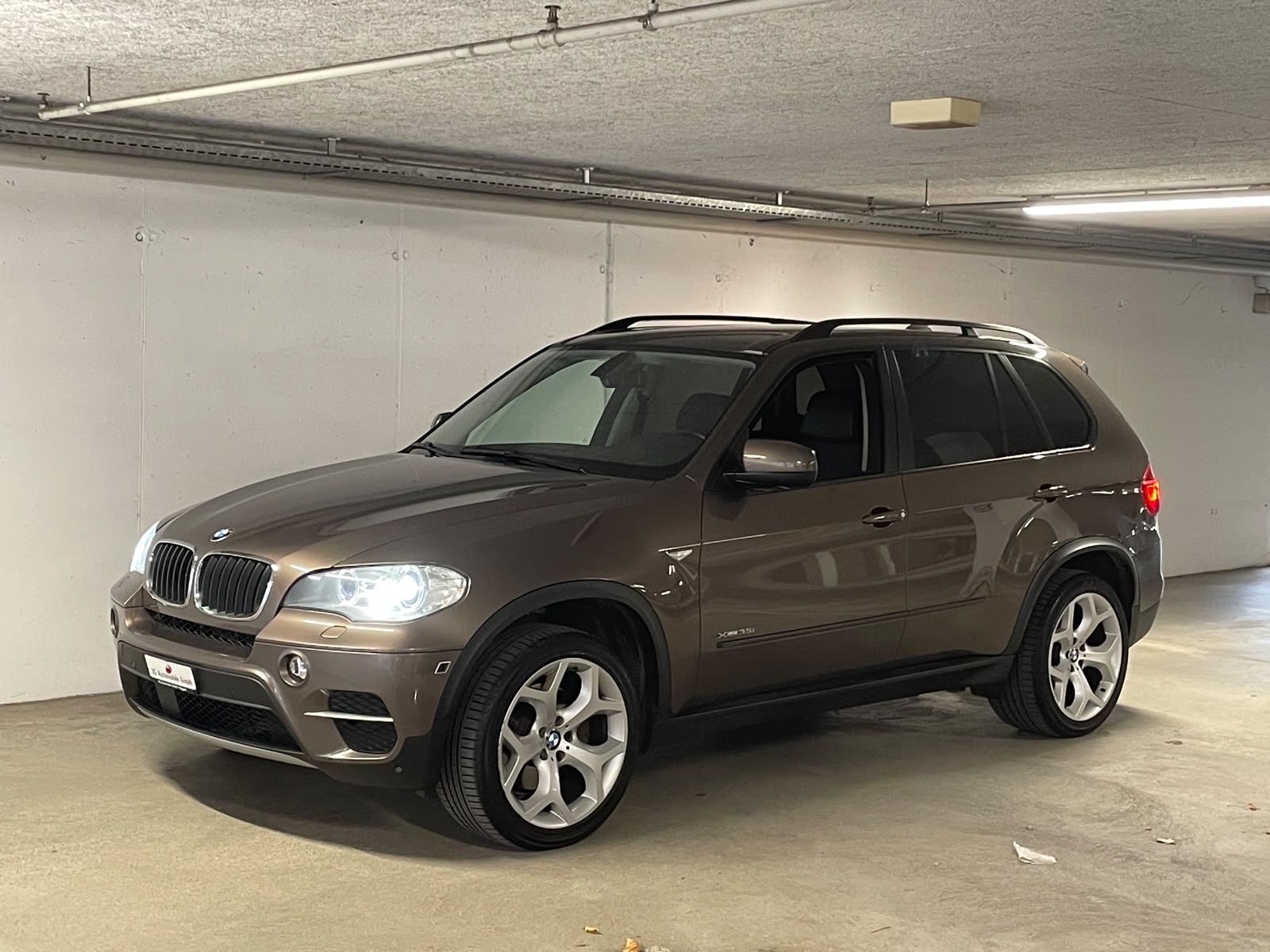 BMW X5 xDrive 35i Steptronic // MFK NEU-image-0