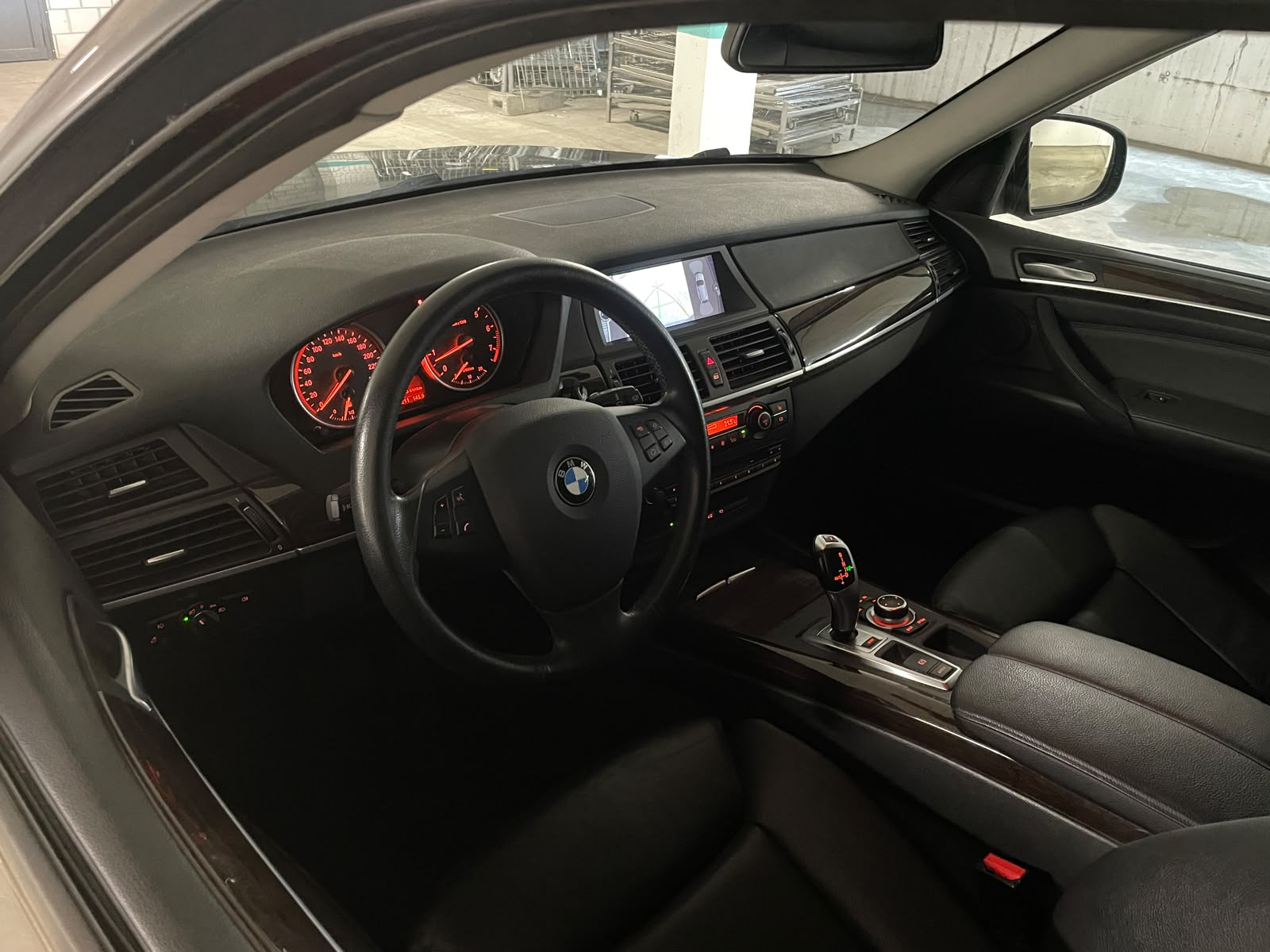 BMW X5 xDrive 35i Steptronic // MFK NEU-image-9