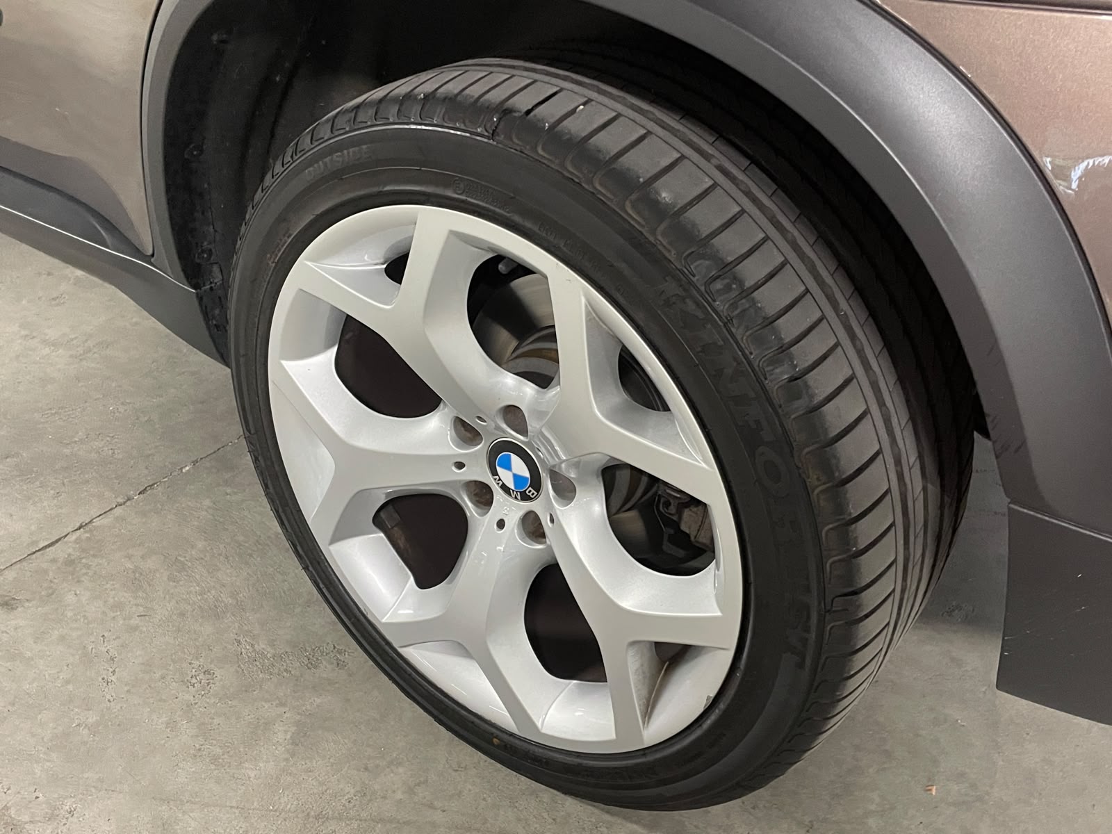 BMW X5 xDrive 35i Steptronic // MFK NEU-image-12