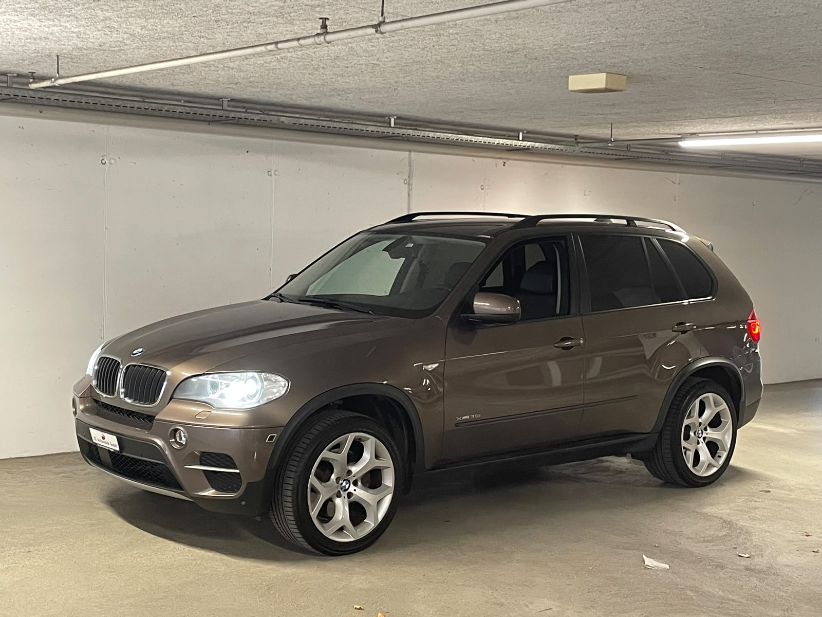 BMW X5 xDrive 35i Steptronic // MFK NEU-image-1