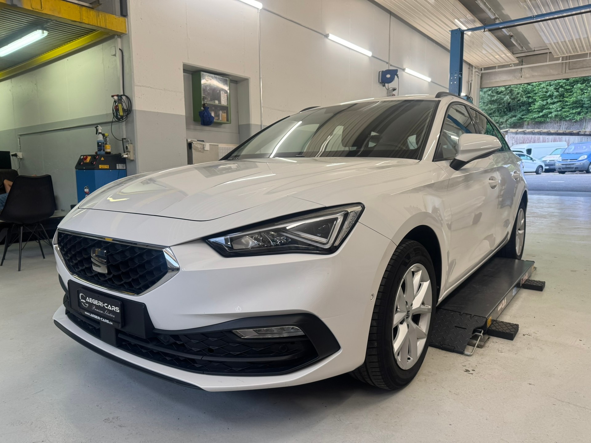 SEAT Leon ST 1.5 TGI FR DSG-image-0