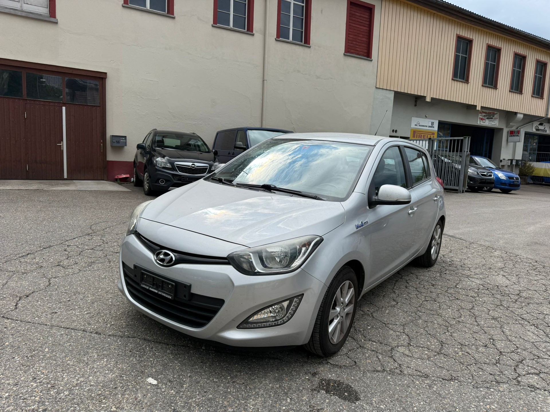 HYUNDAI i20 1.4 Premium-image-0