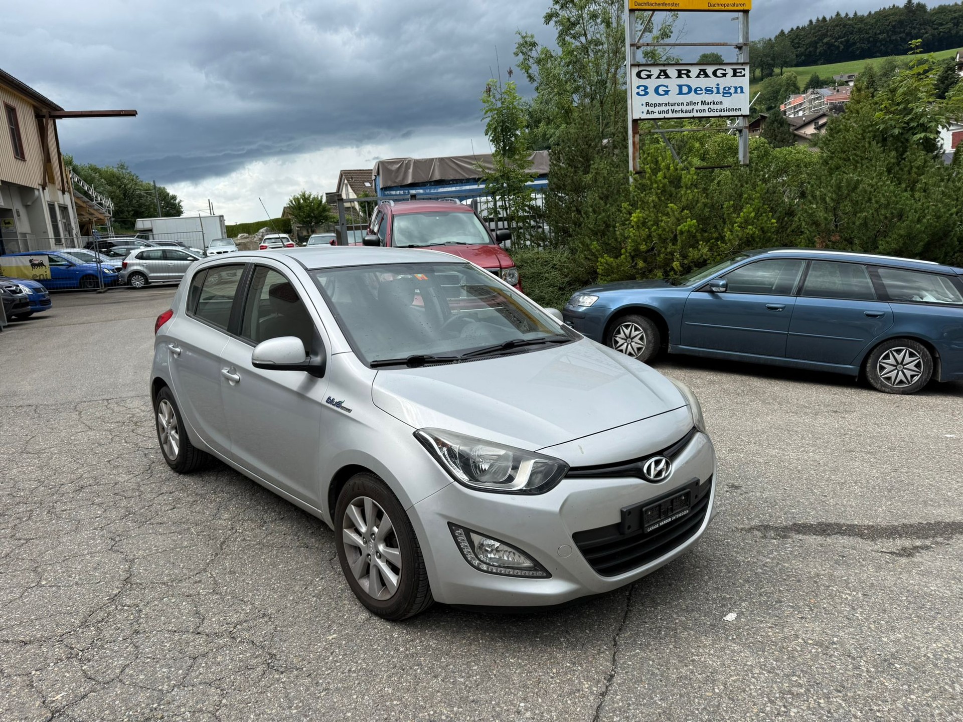 HYUNDAI i20 1.4 Premium-image-1