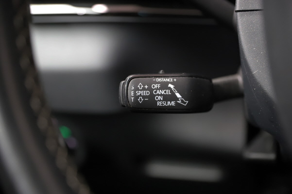 SKODA Karoq 2.0TSI SportL.4x4-image-13