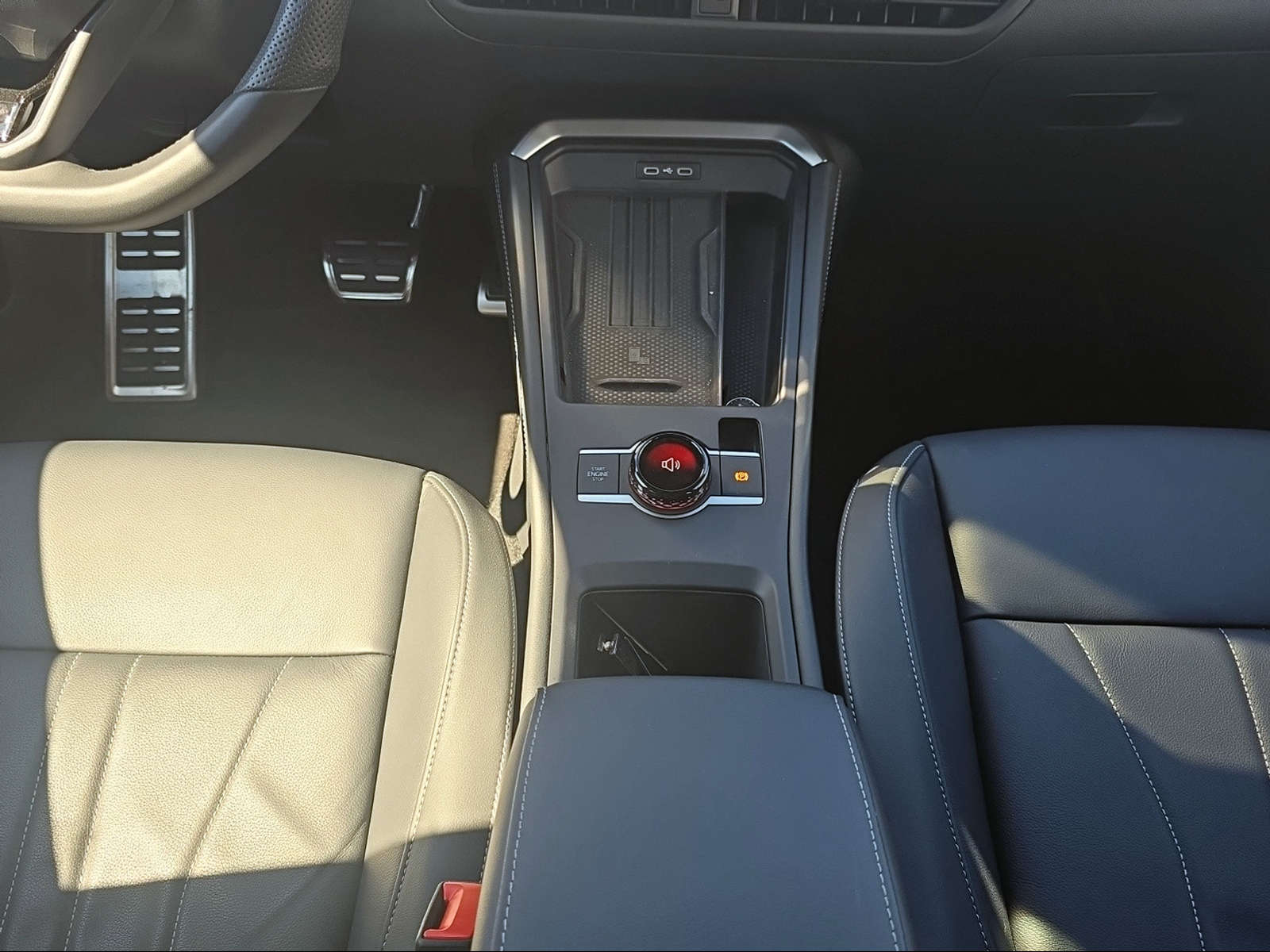 VW VW T-Roc R-Line-image-11