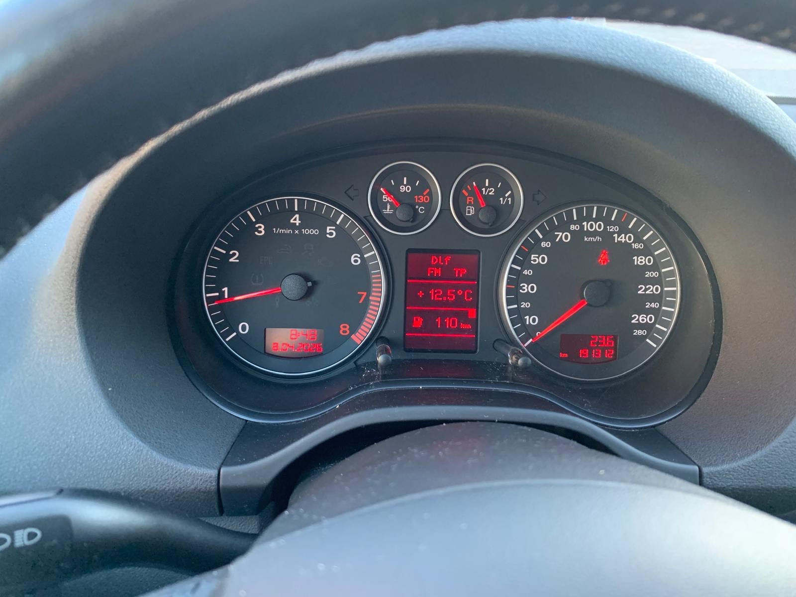 AUDI A3 Sportback 2.0 Turbo FSI Ambition quattro-image-12
