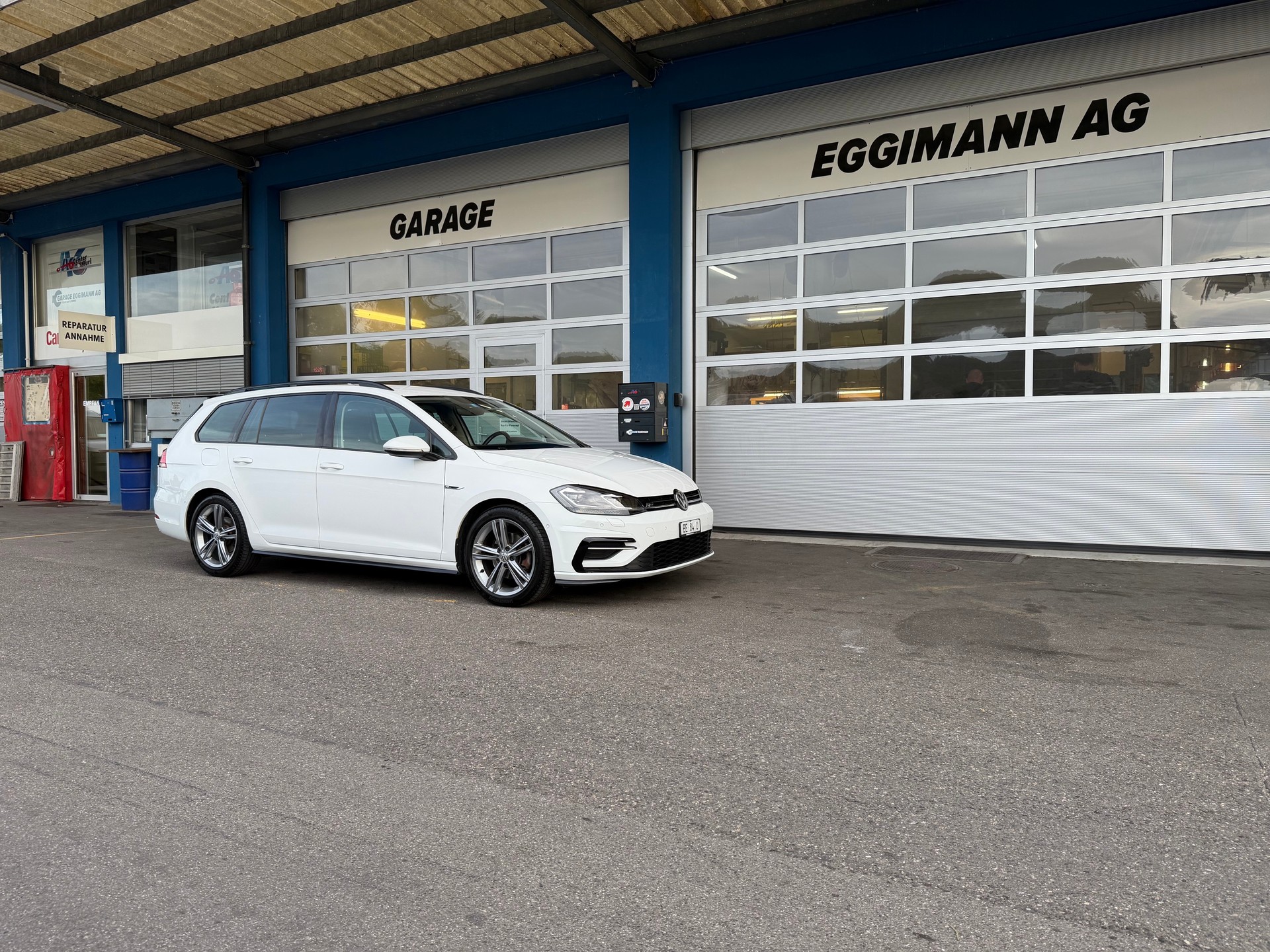 VW Golf Variant 1.4 TSI R-Line DSG-image-0