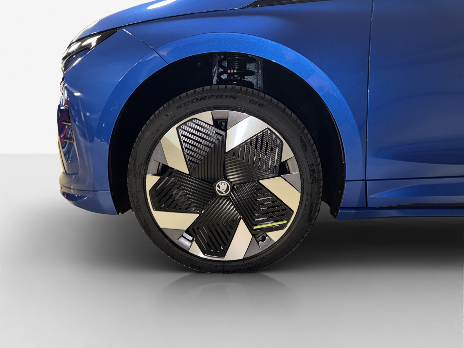 SKODA Enyaq RS 85x 4x4-image-13