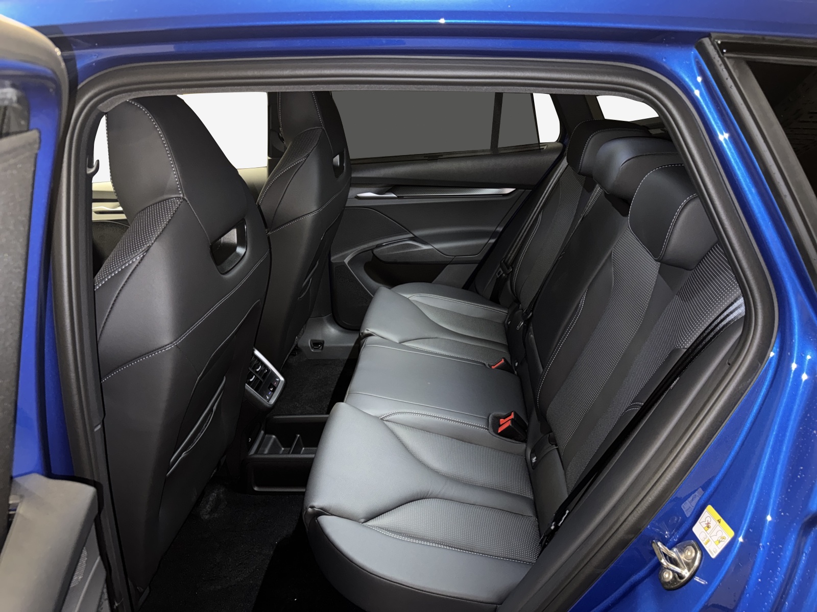 SKODA Enyaq RS 85x 4x4-image-11