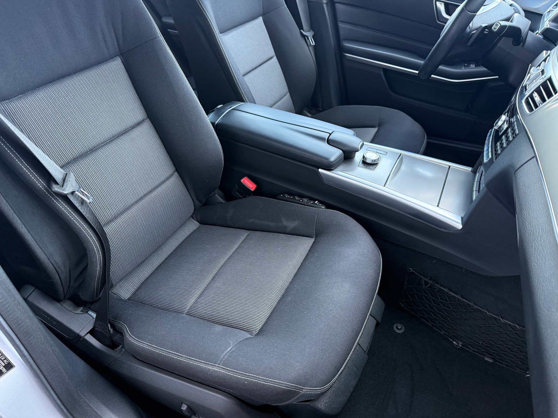MERCEDES-BENZ E 350 BlueTEC Elégance 4Matic 7G-Tronic-image-15