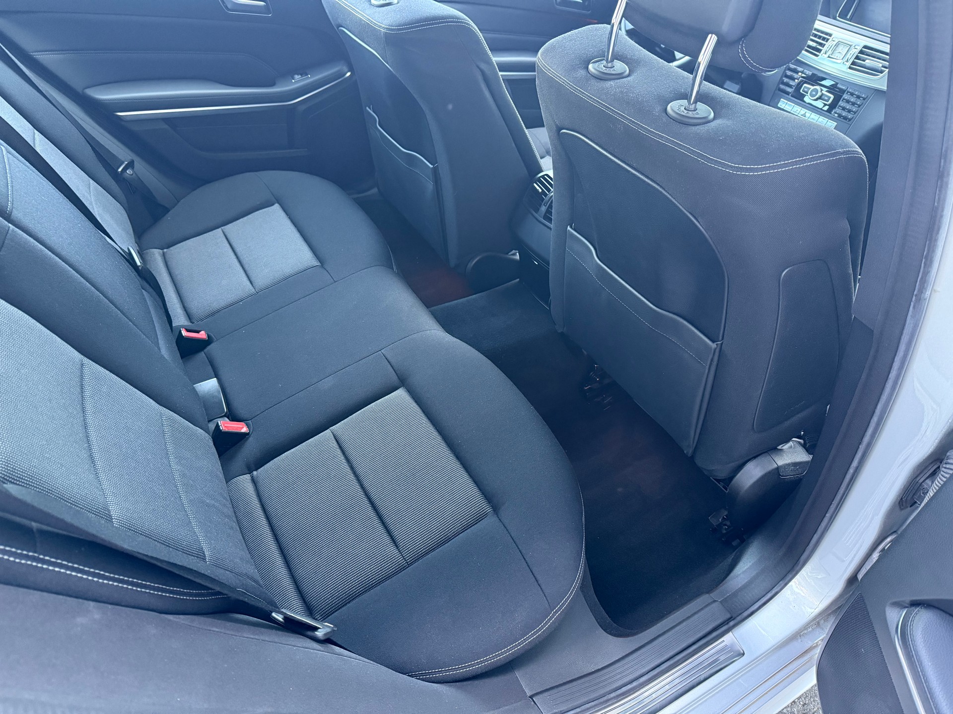 MERCEDES-BENZ E 350 BlueTEC Elégance 4Matic 7G-Tronic-image-12