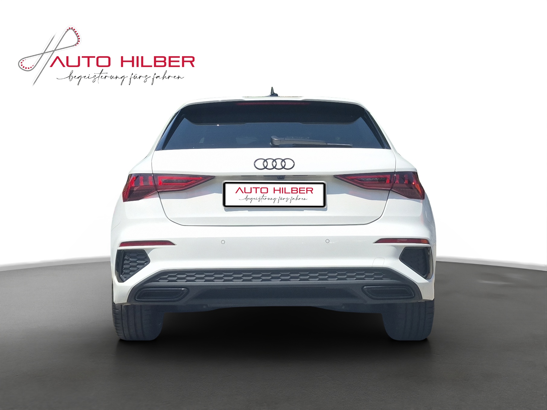 AUDI A3 Sportback 35 TFSI S line Attraction S-tronic *S-Sportsitze*-image-4