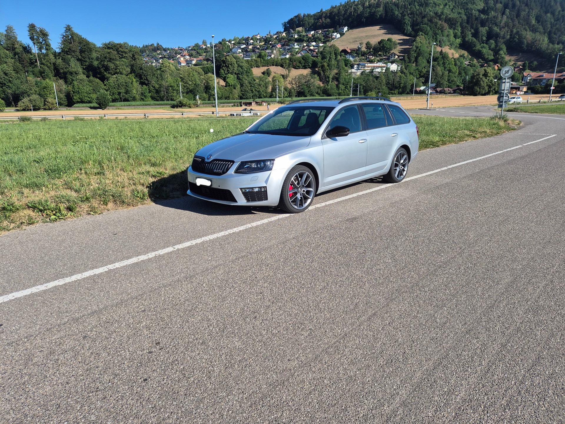 SKODA 2.0 TDI 184 RS 4x4 DSG-image-0