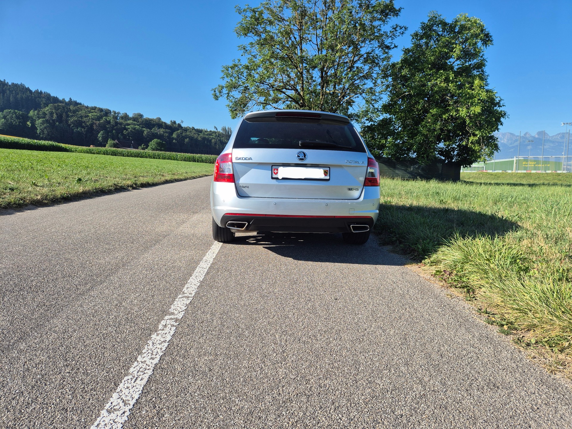 SKODA 2.0 TDI 184 RS 4x4 DSG-image-2