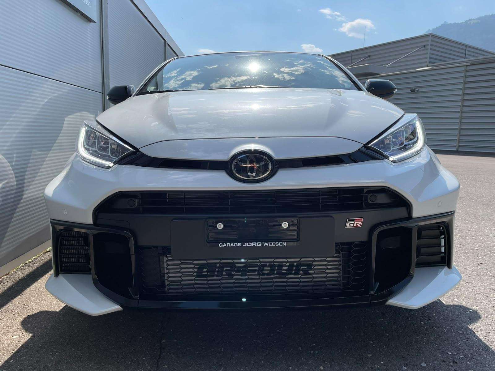 TOYOTA GR Yaris 1.6 Turbo Sport 4x4-image-1