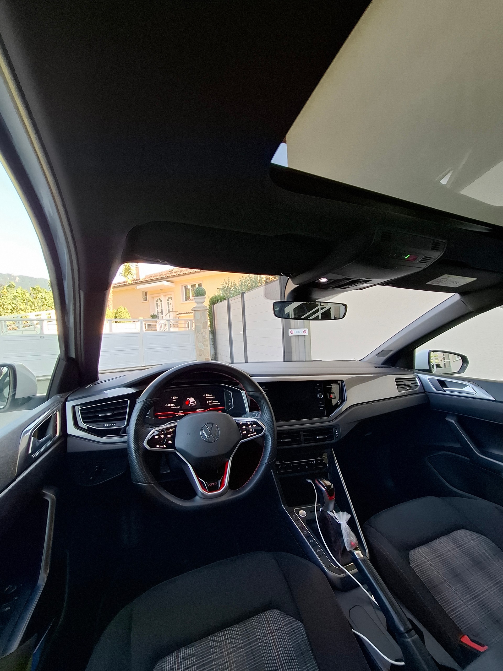 VW 2.0 TSI GTI DSG-image-2