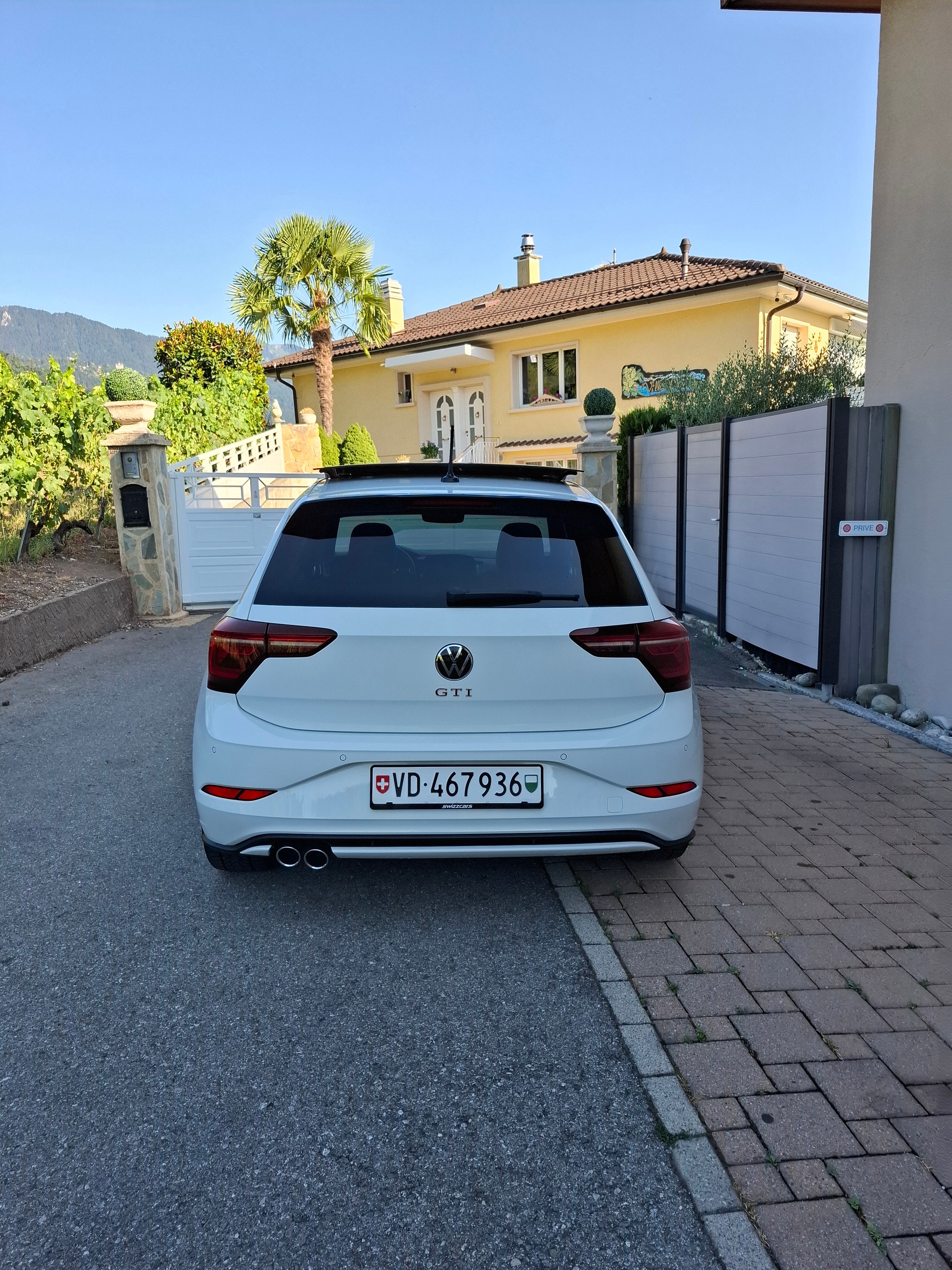 VW 2.0 TSI GTI DSG-image-1