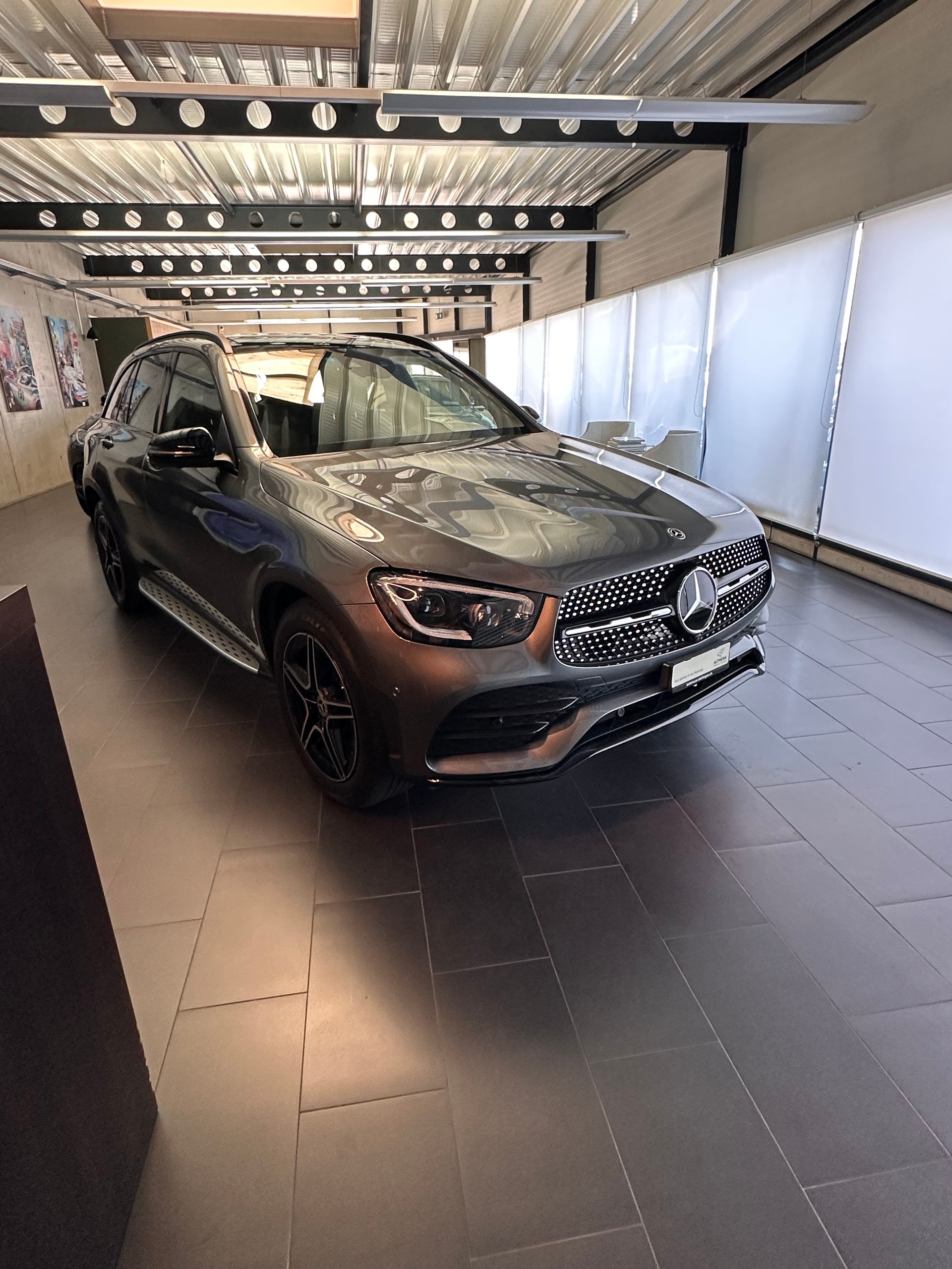 MERCEDES-BENZ GLC 220 d AMG Line 4m-showroom-element-2