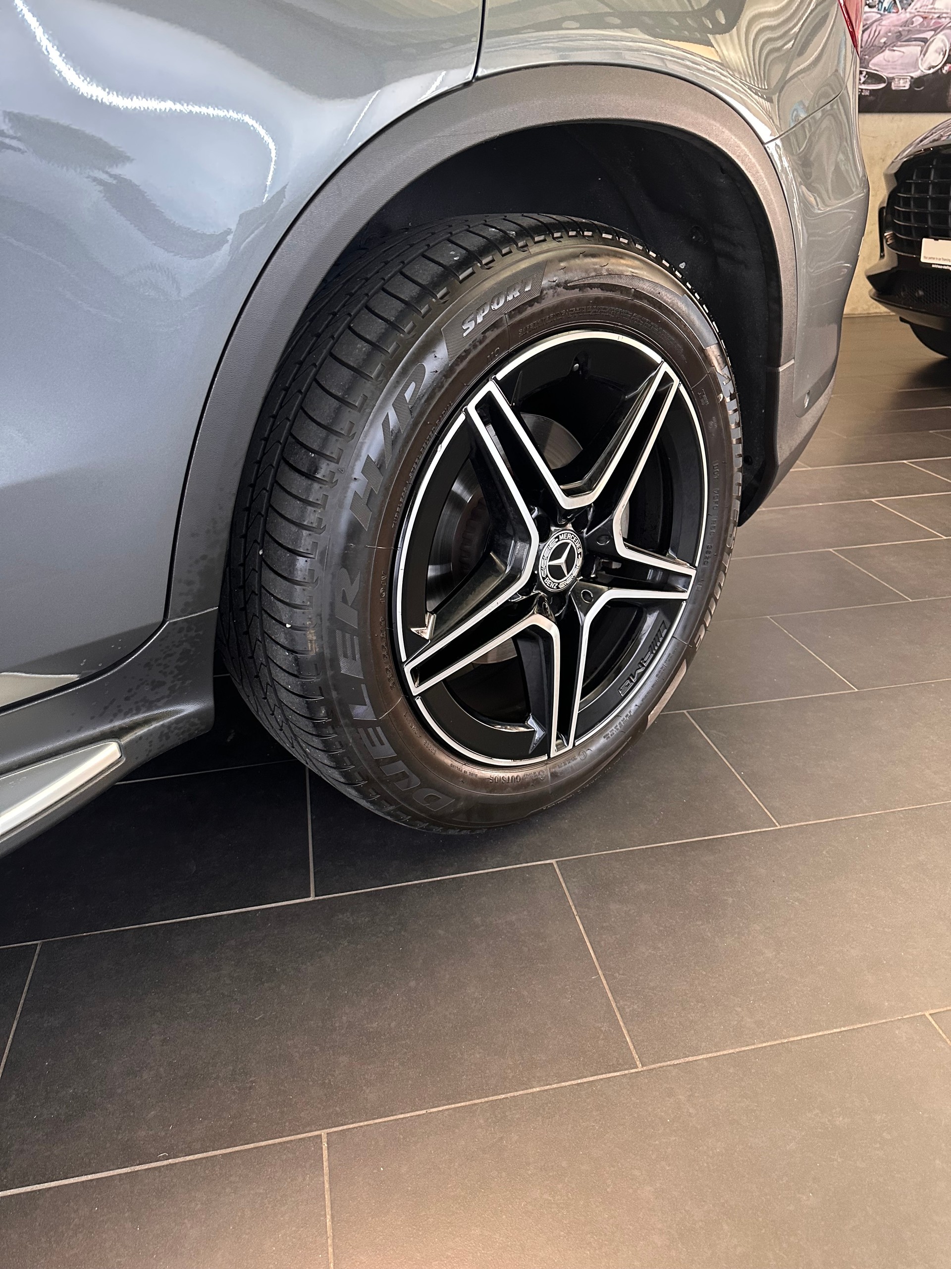 MERCEDES-BENZ GLC 220 d AMG Line 4m-image-7