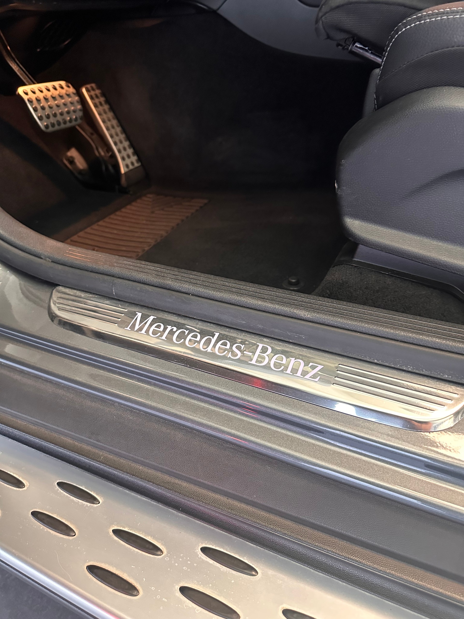 MERCEDES-BENZ GLC 220 d AMG Line 4m-image-13