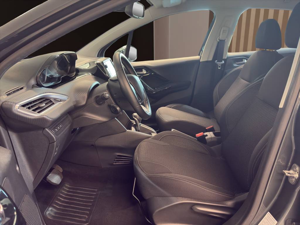 PEUGEOT 208 1.2 PureTech Allure EAT6-image-5