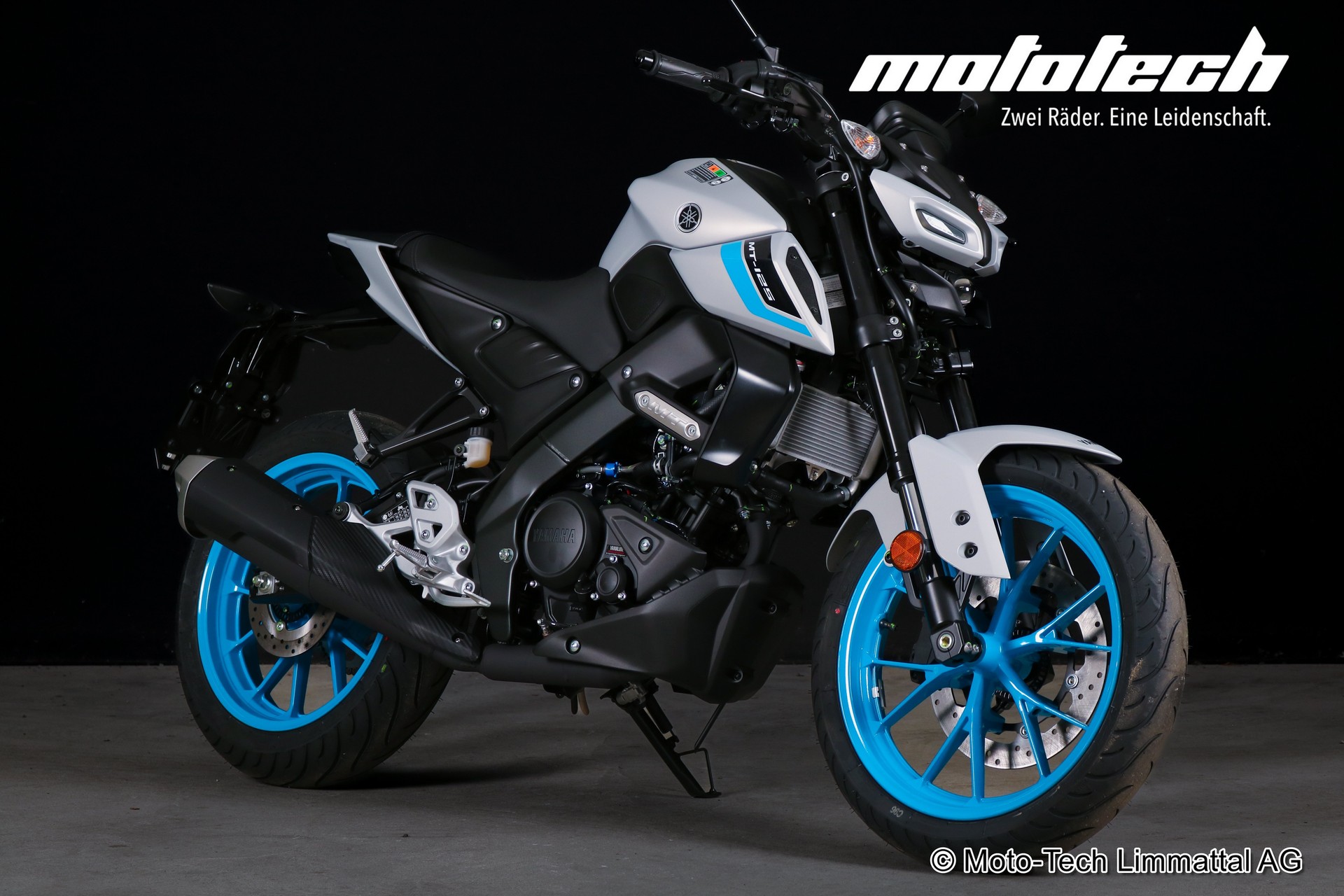 YAMAHA MT-125 ABS-showroom-element-1