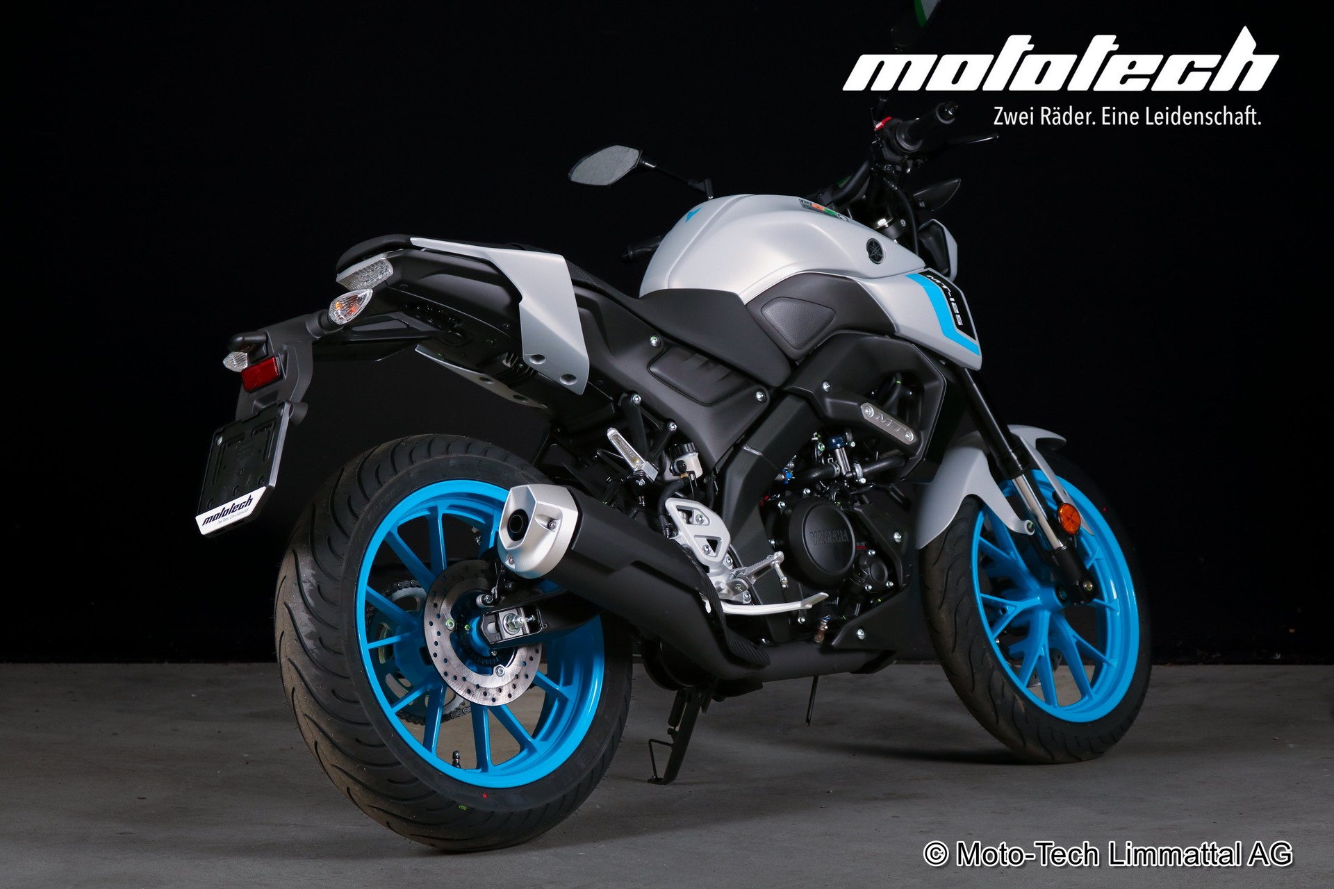 YAMAHA MT-125 ABS-showroom-element-3